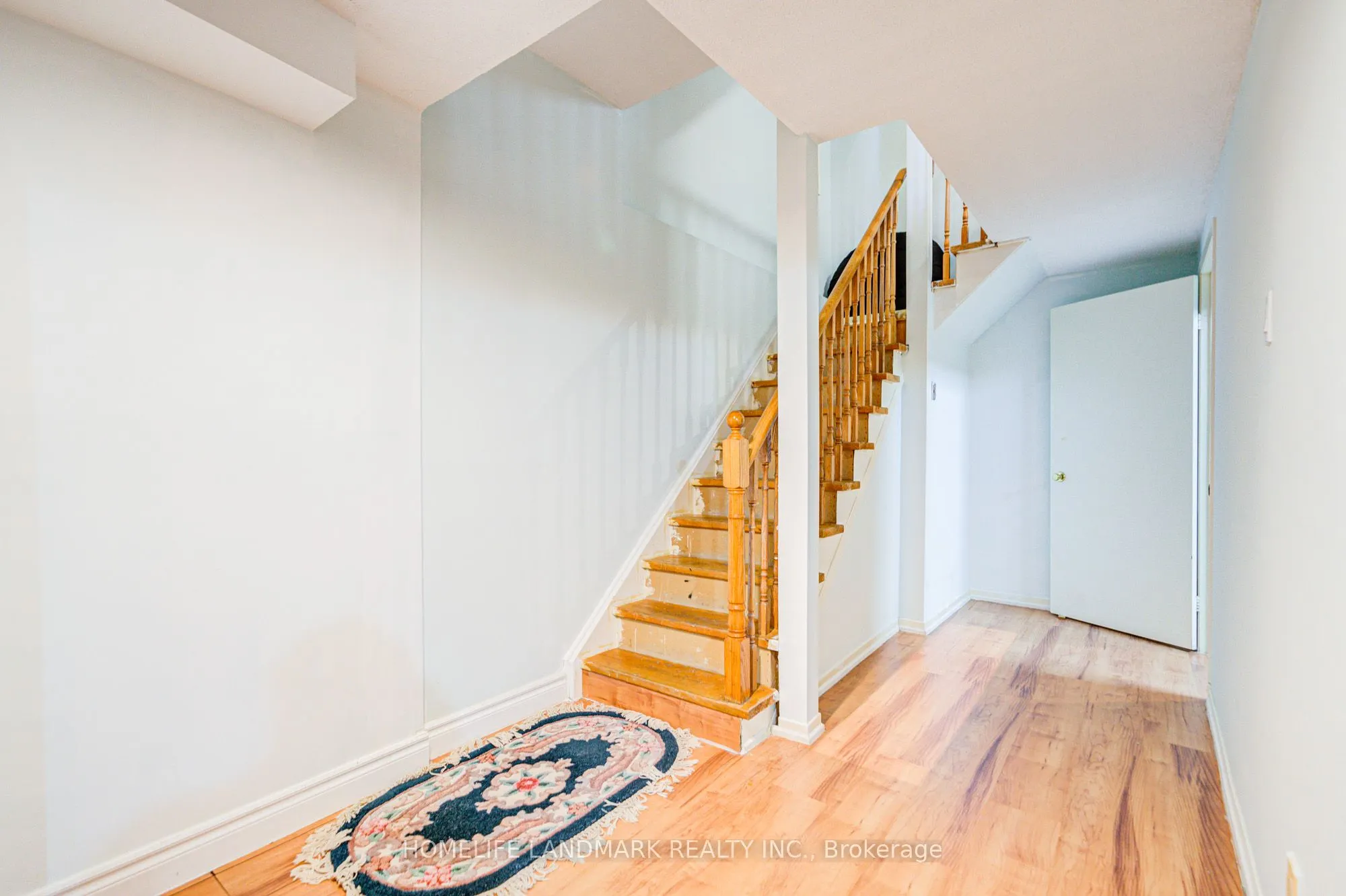 177 Roxanne Crescent