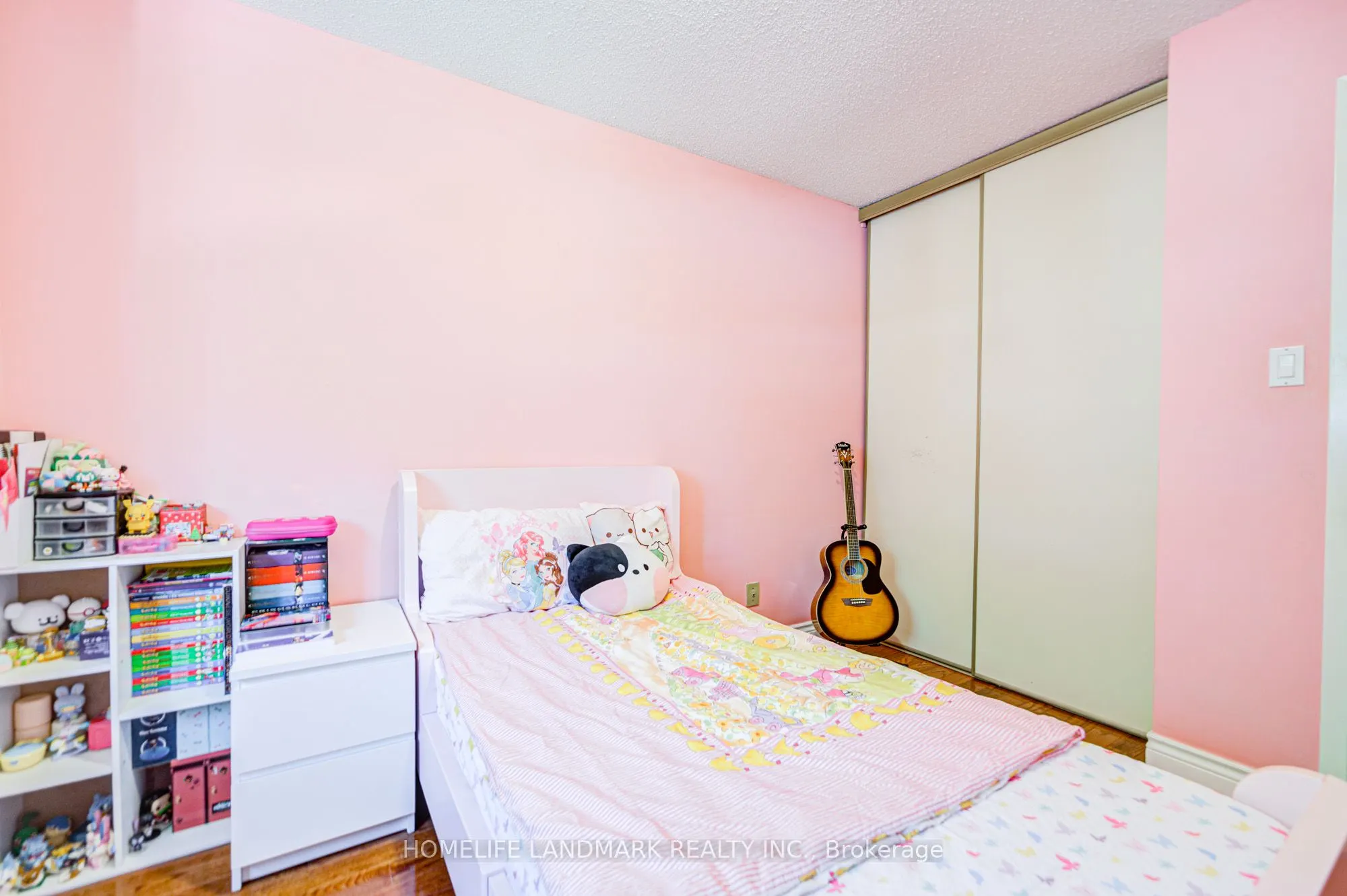 177 Roxanne Crescent