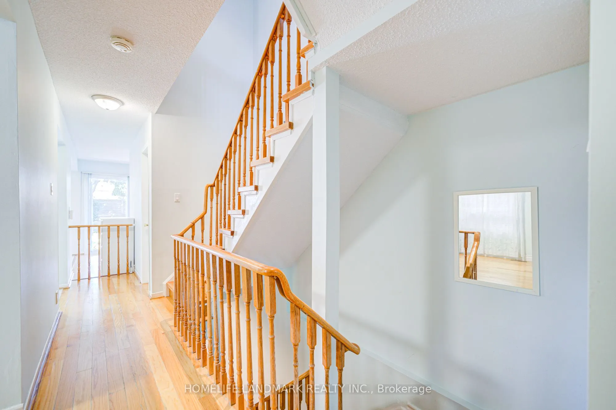 177 Roxanne Crescent