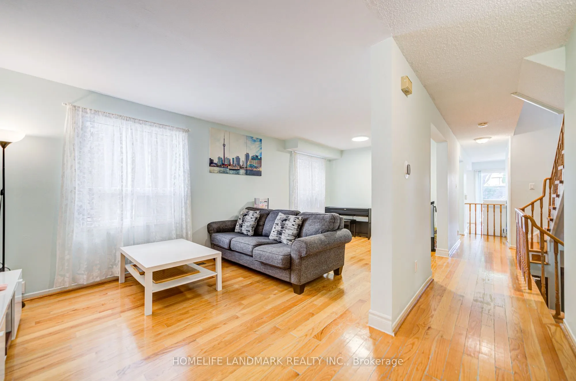 177 Roxanne Crescent
