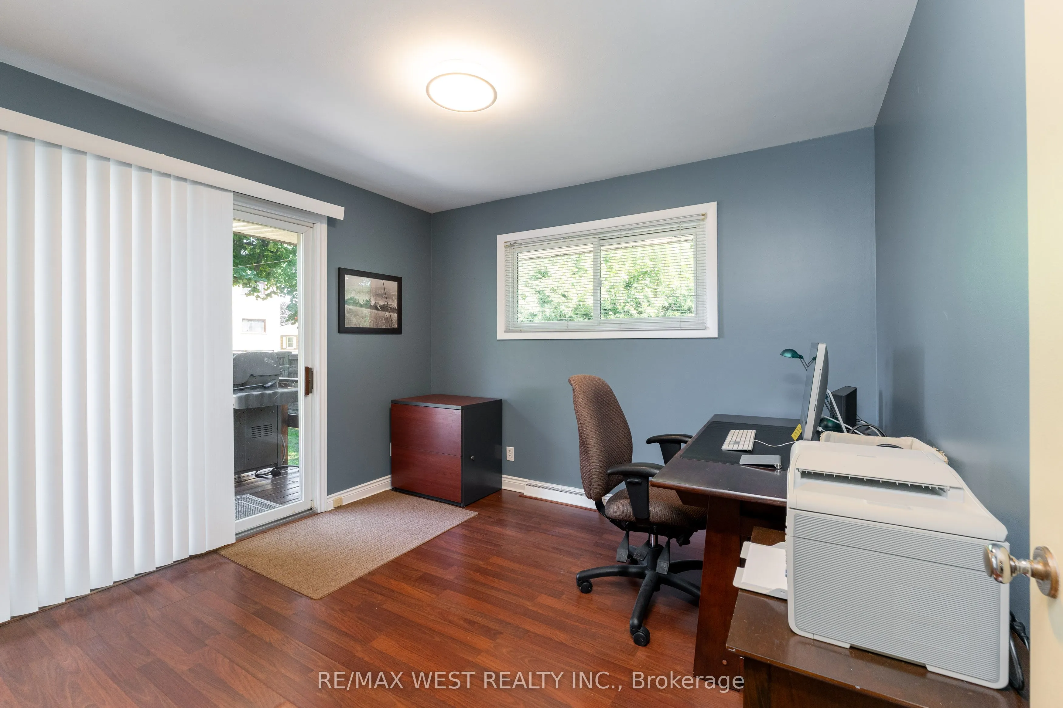 46 Orchard View Boulevard