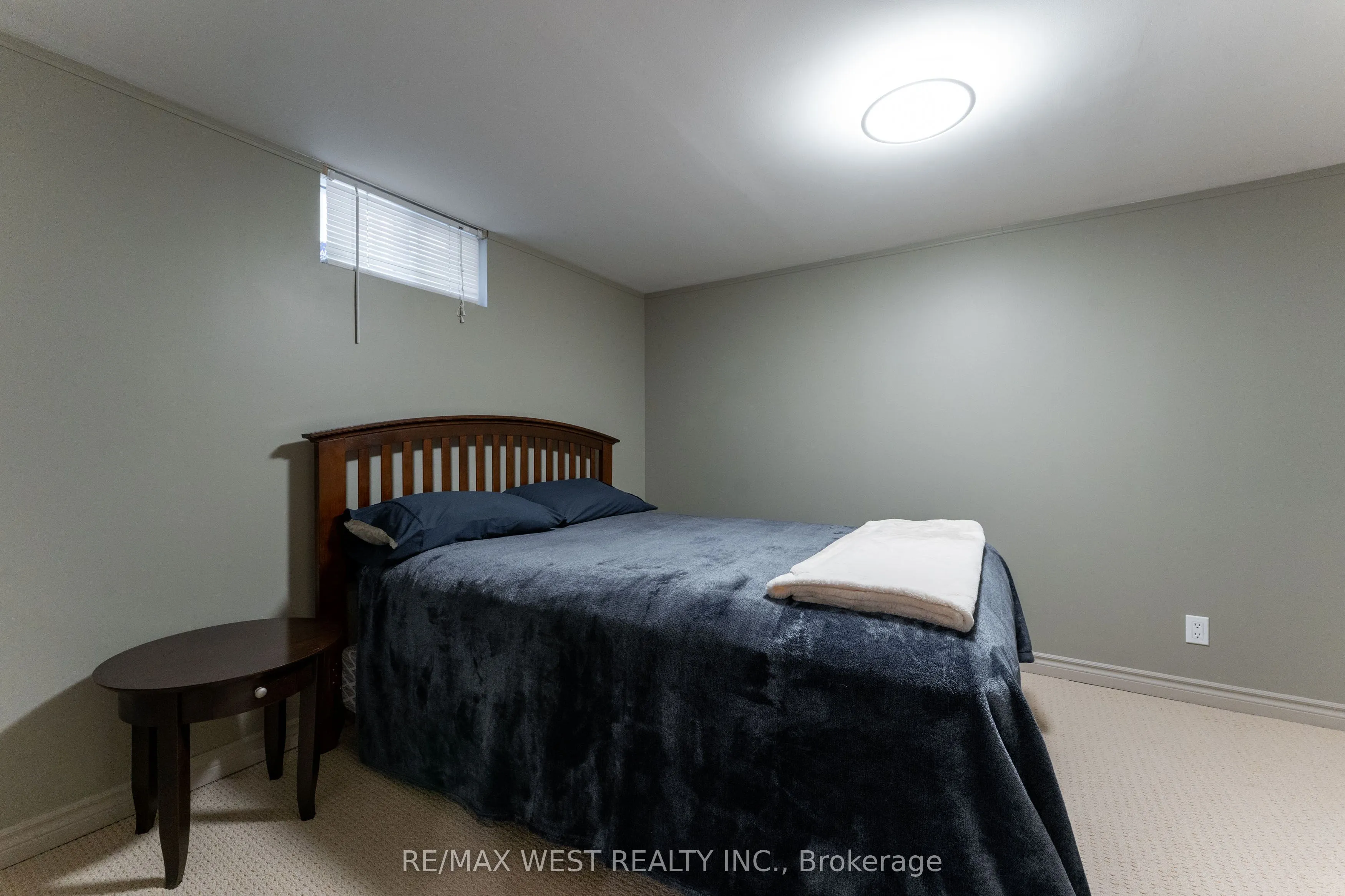 46 Orchard View Boulevard