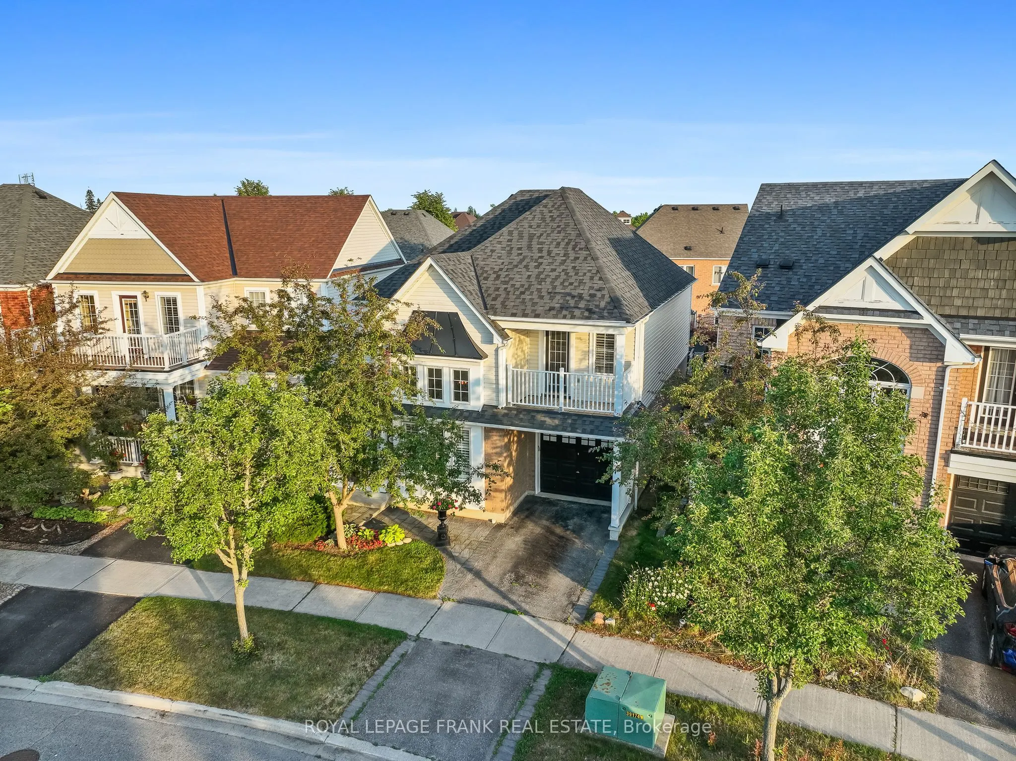 9 Holloway Drive
