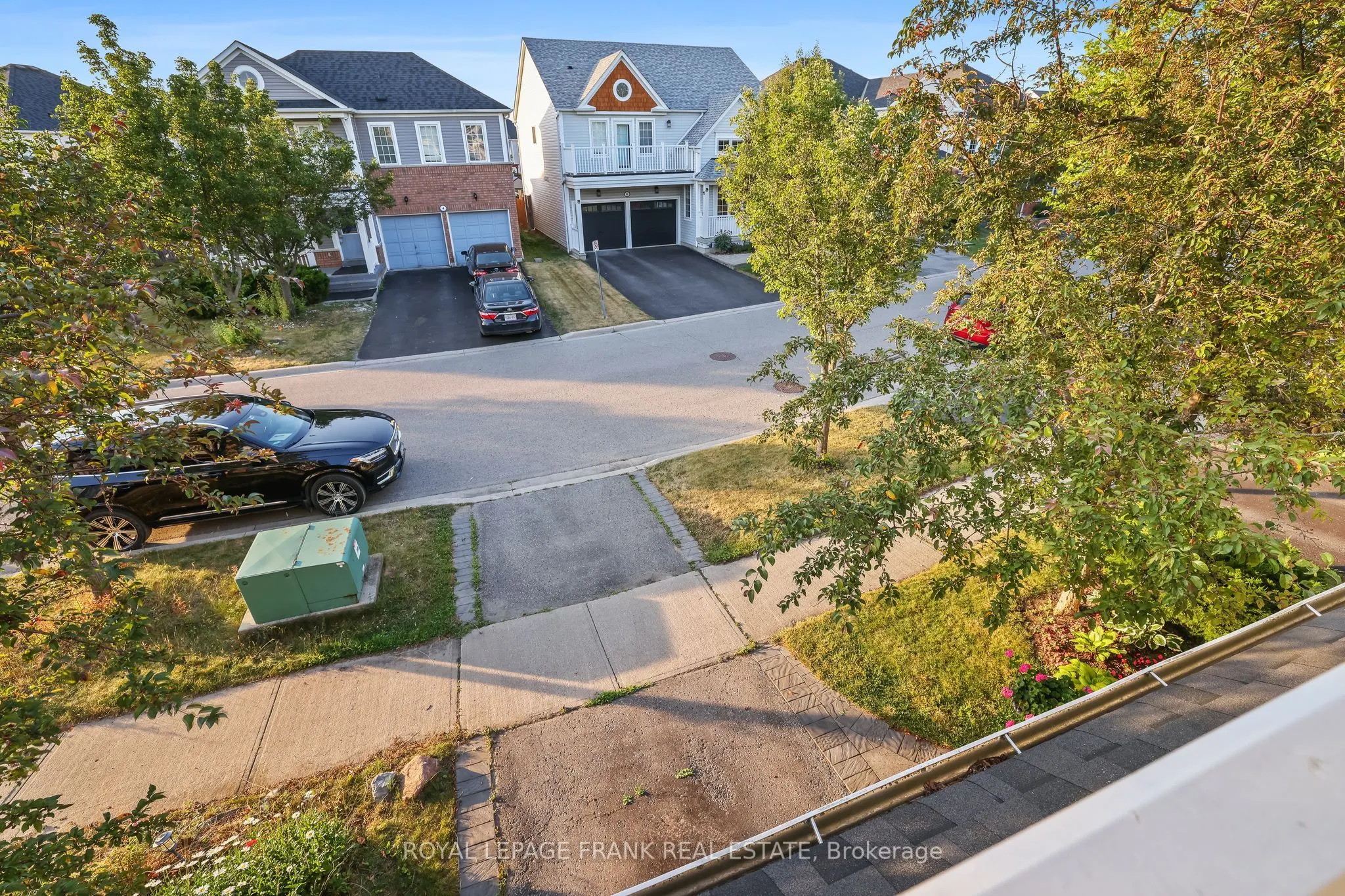 9 Holloway Drive