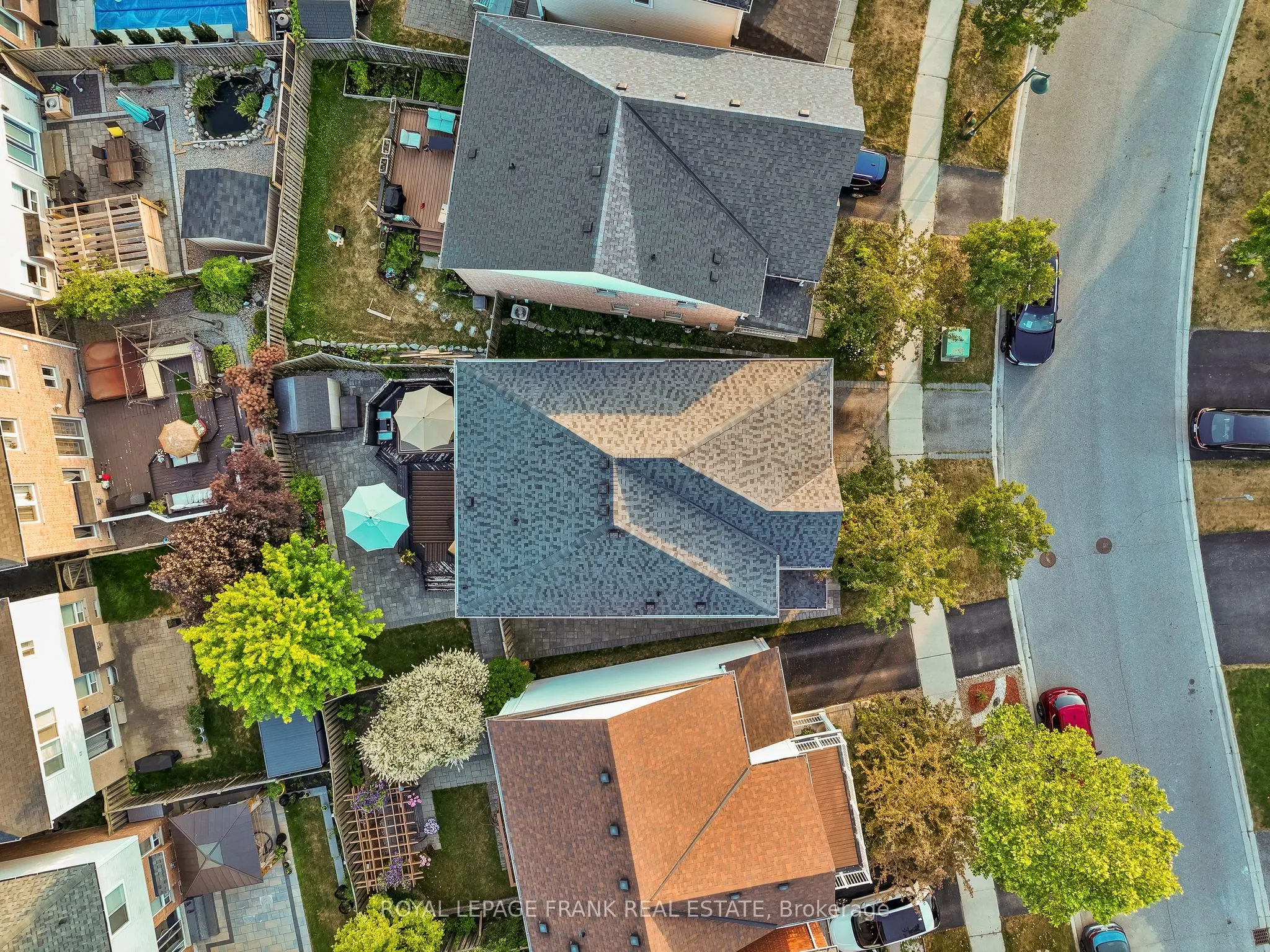 9 Holloway Drive