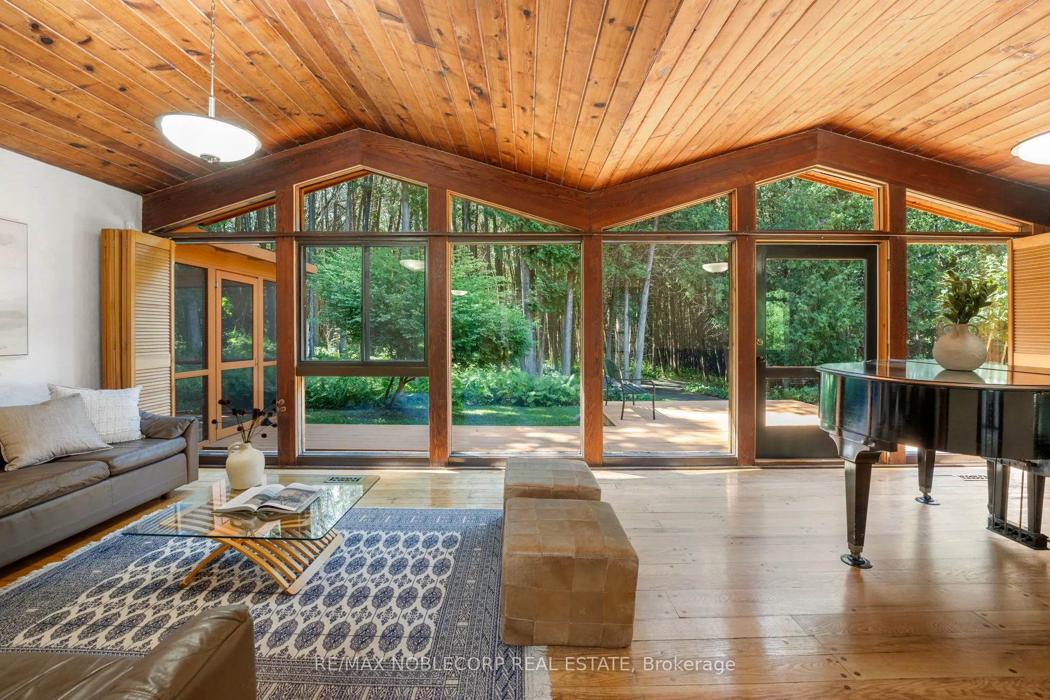3435 Greenwood Road