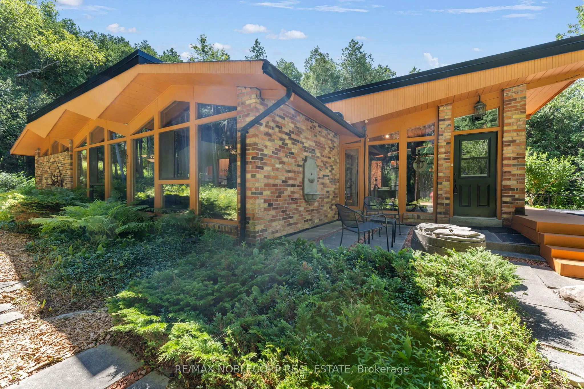 3435 Greenwood Road