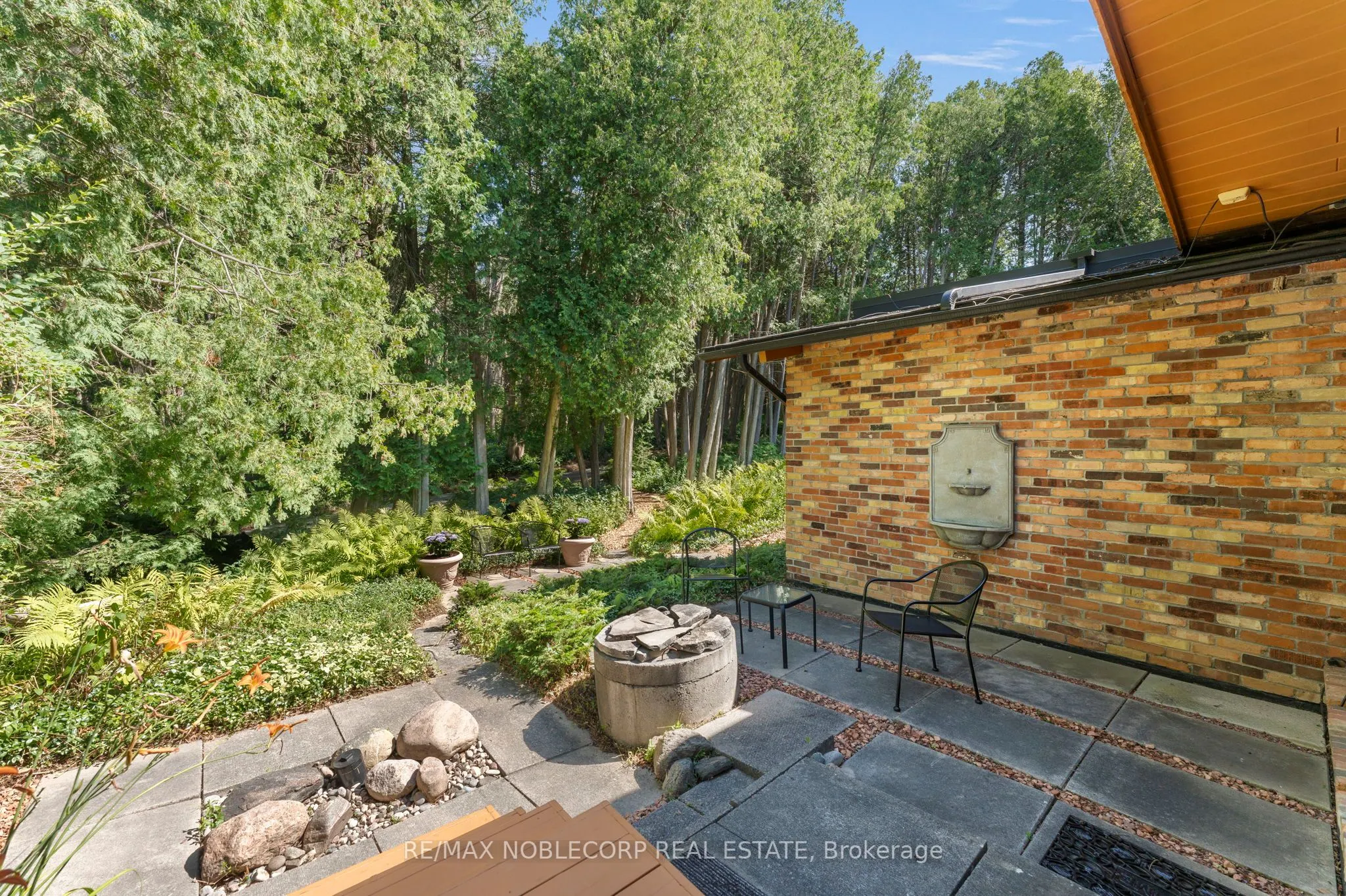 3435 Greenwood Road
