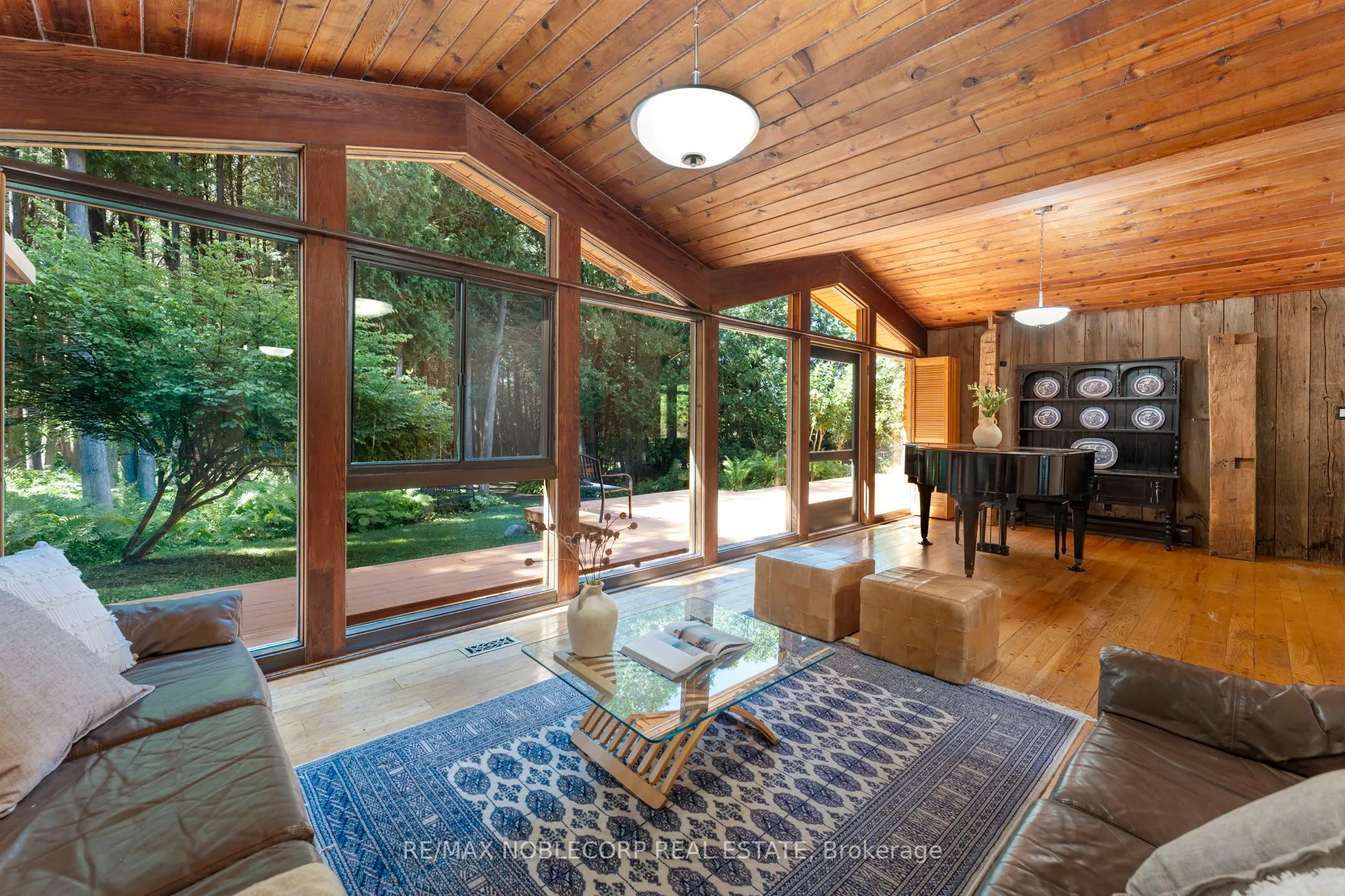 3435 Greenwood Road