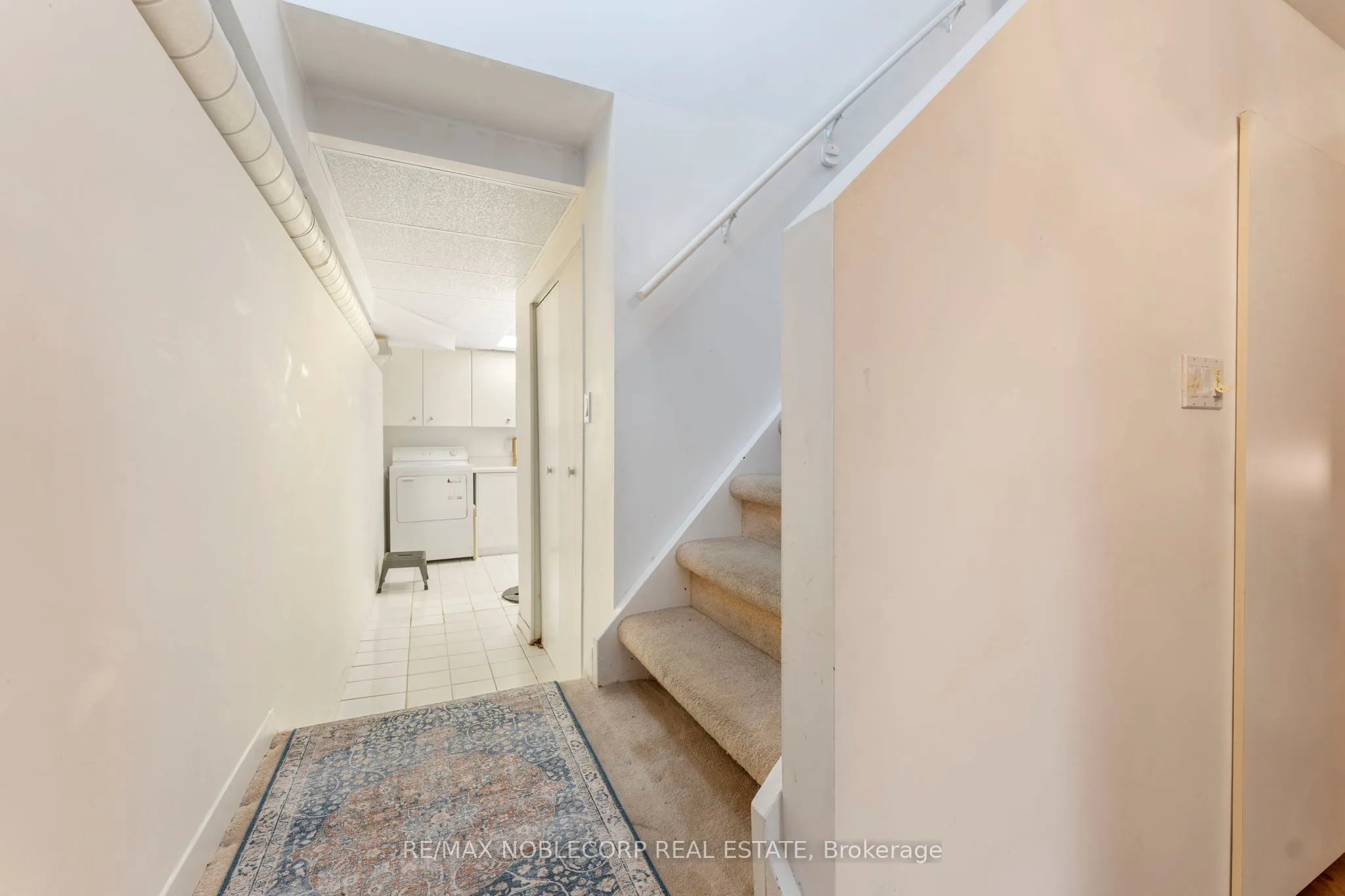 3435 Greenwood Road