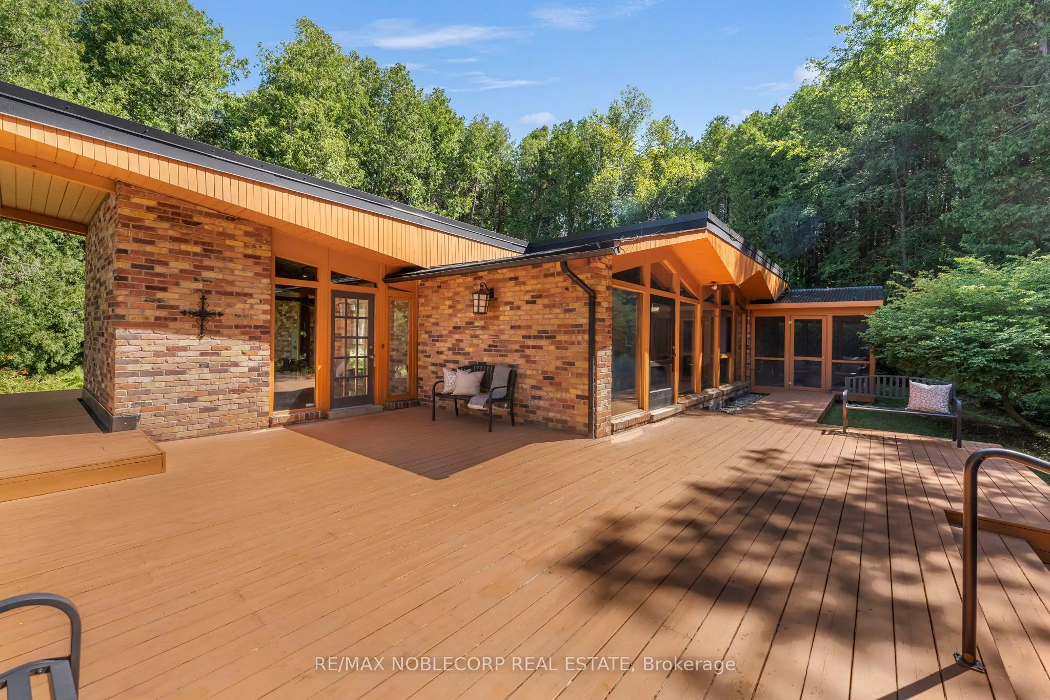 3435 Greenwood Road