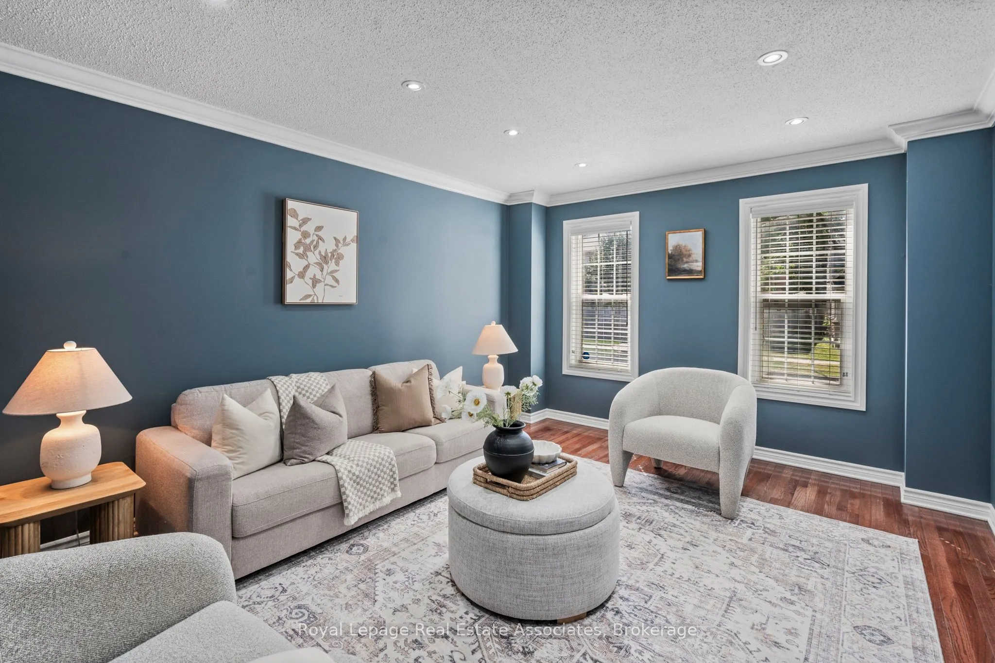 10 Westacott Crescent