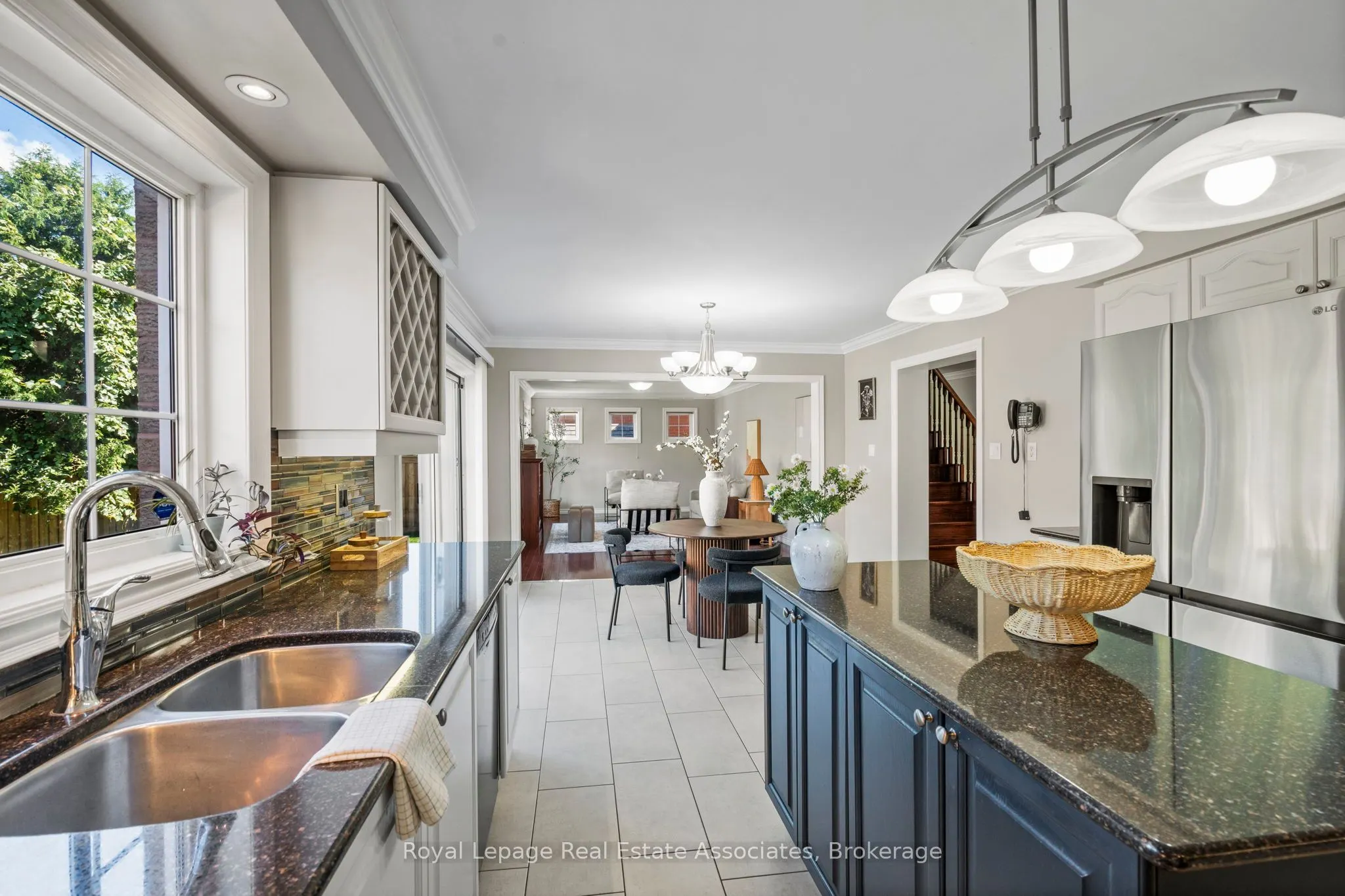 10 Westacott Crescent