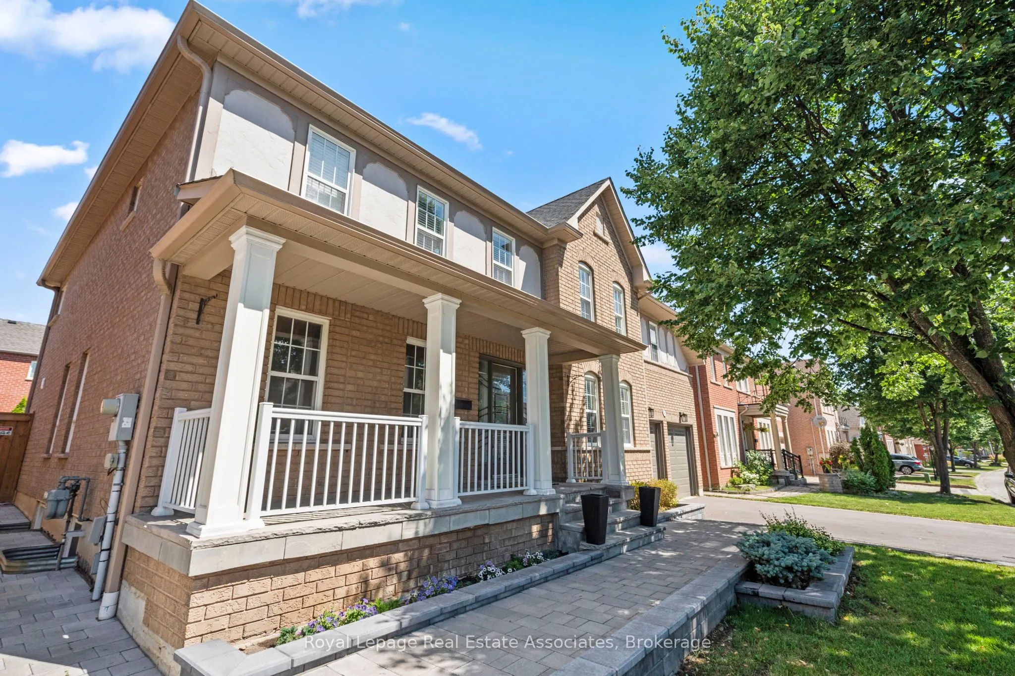 10 Westacott Crescent