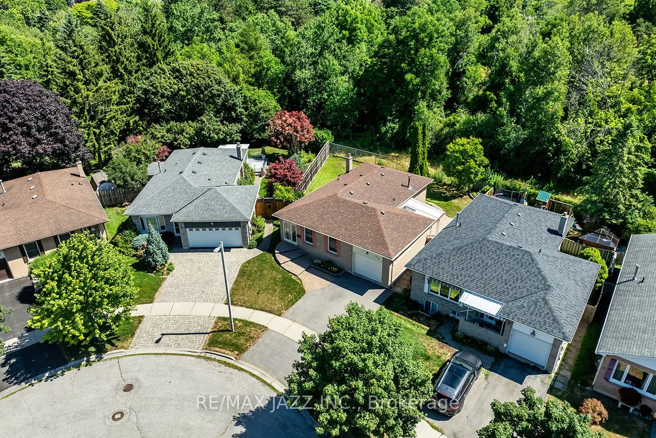 55 Regency Crescent