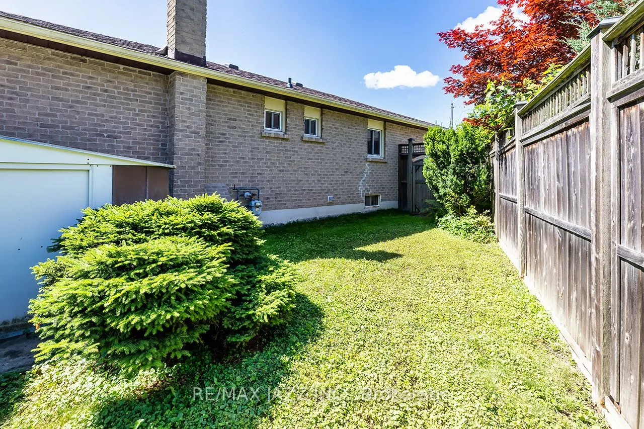 55 Regency Crescent
