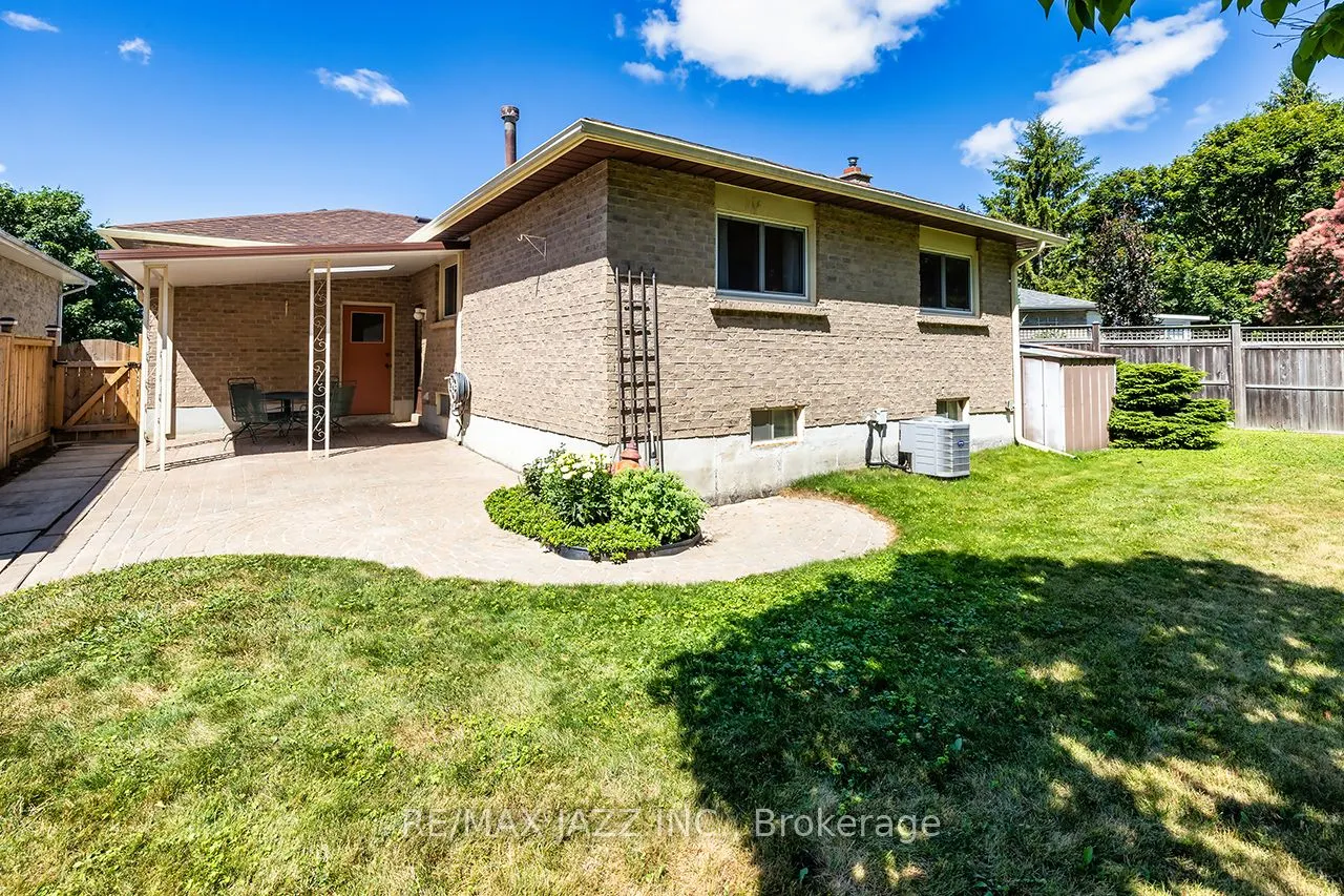 55 Regency Crescent