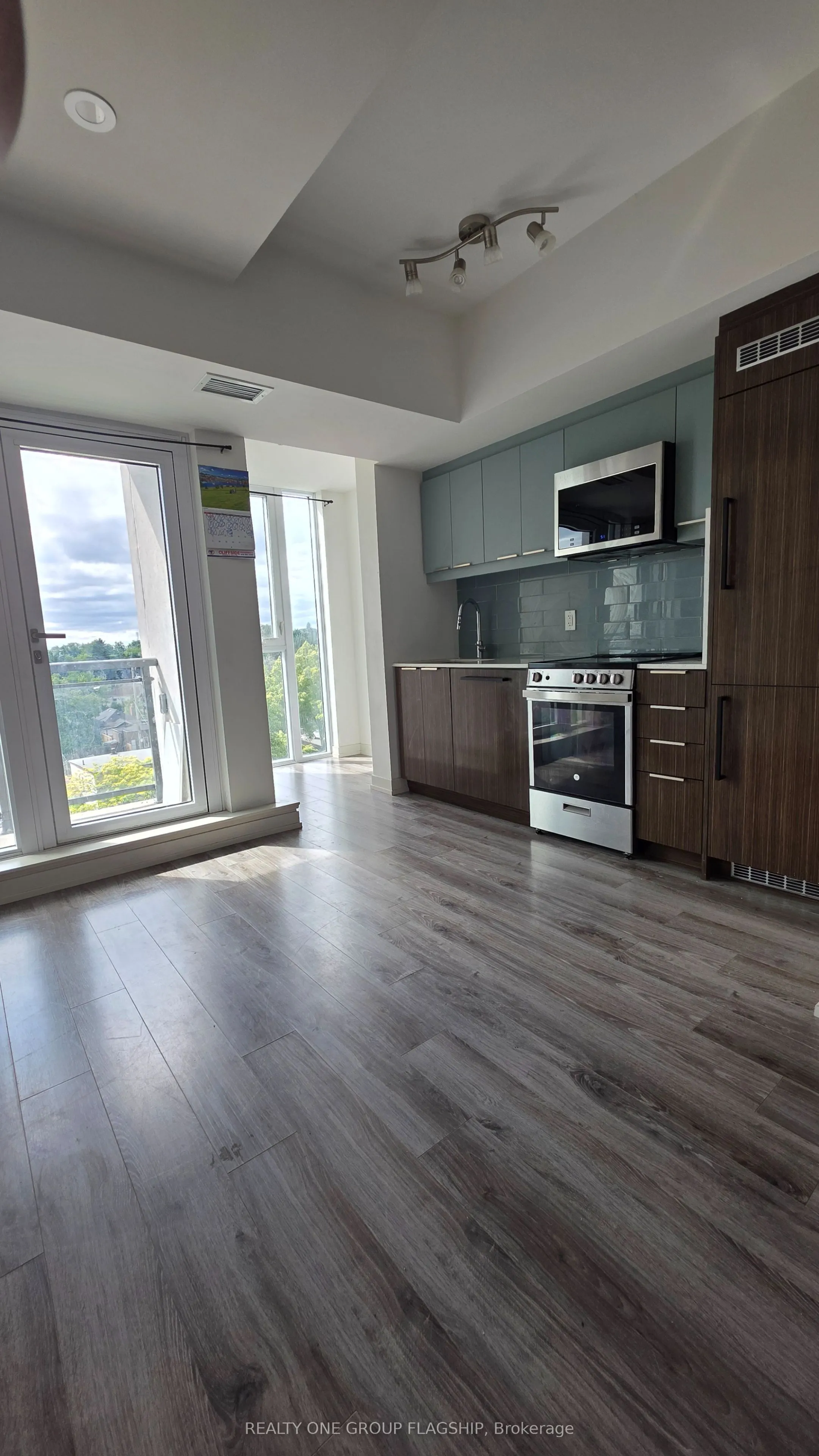 90 Glen Everest Road S, #610