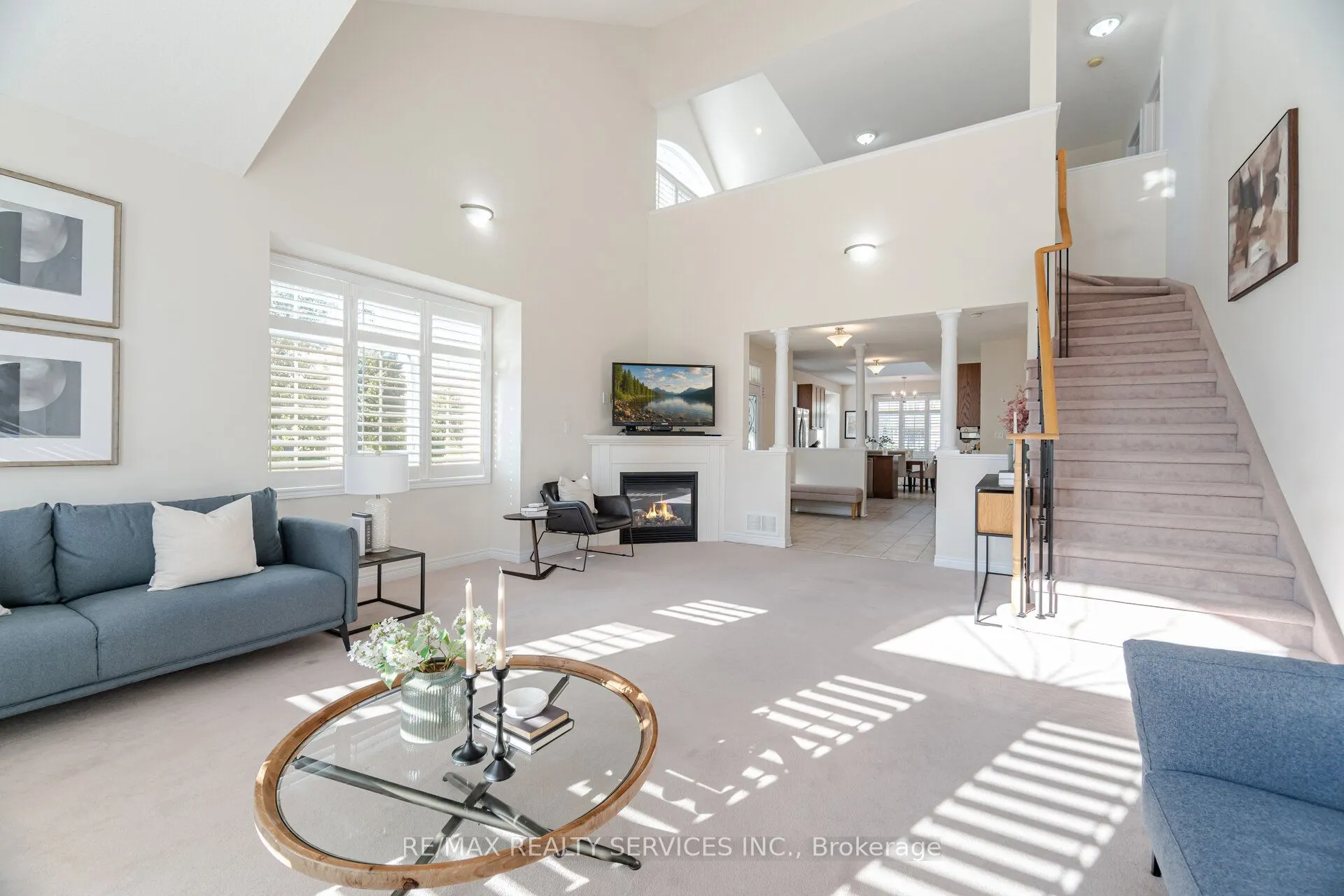 472 West Scugog Lane