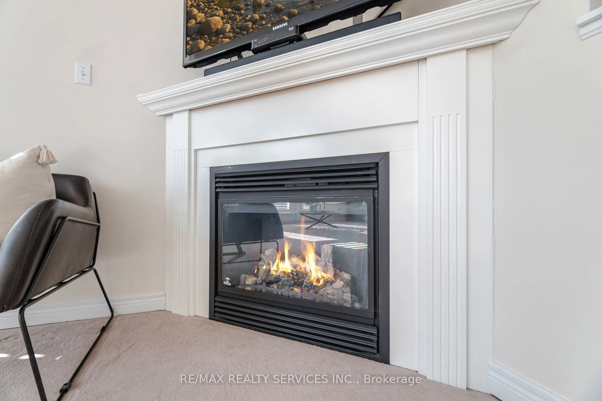 472 West Scugog Lane