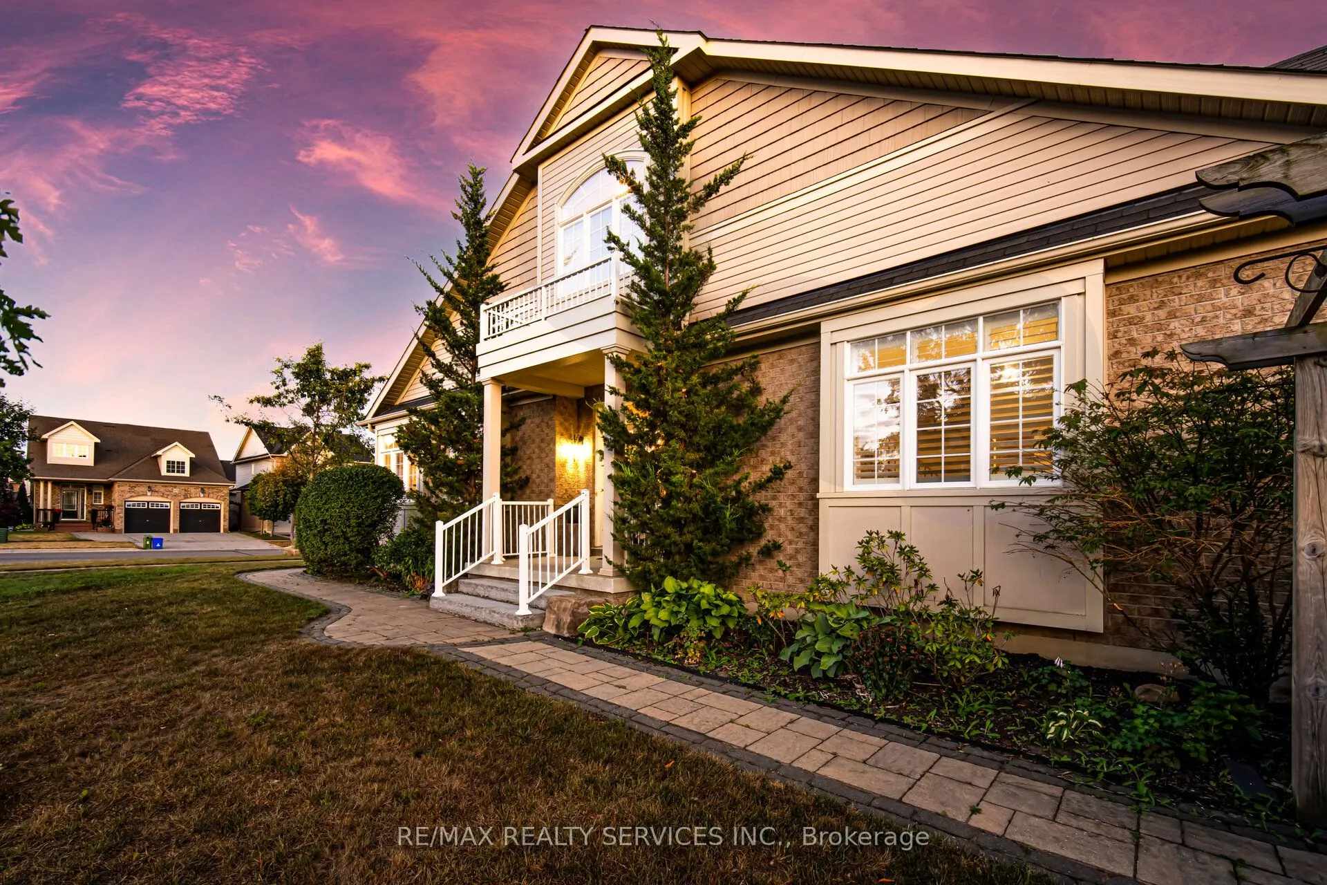 472 West Scugog Lane