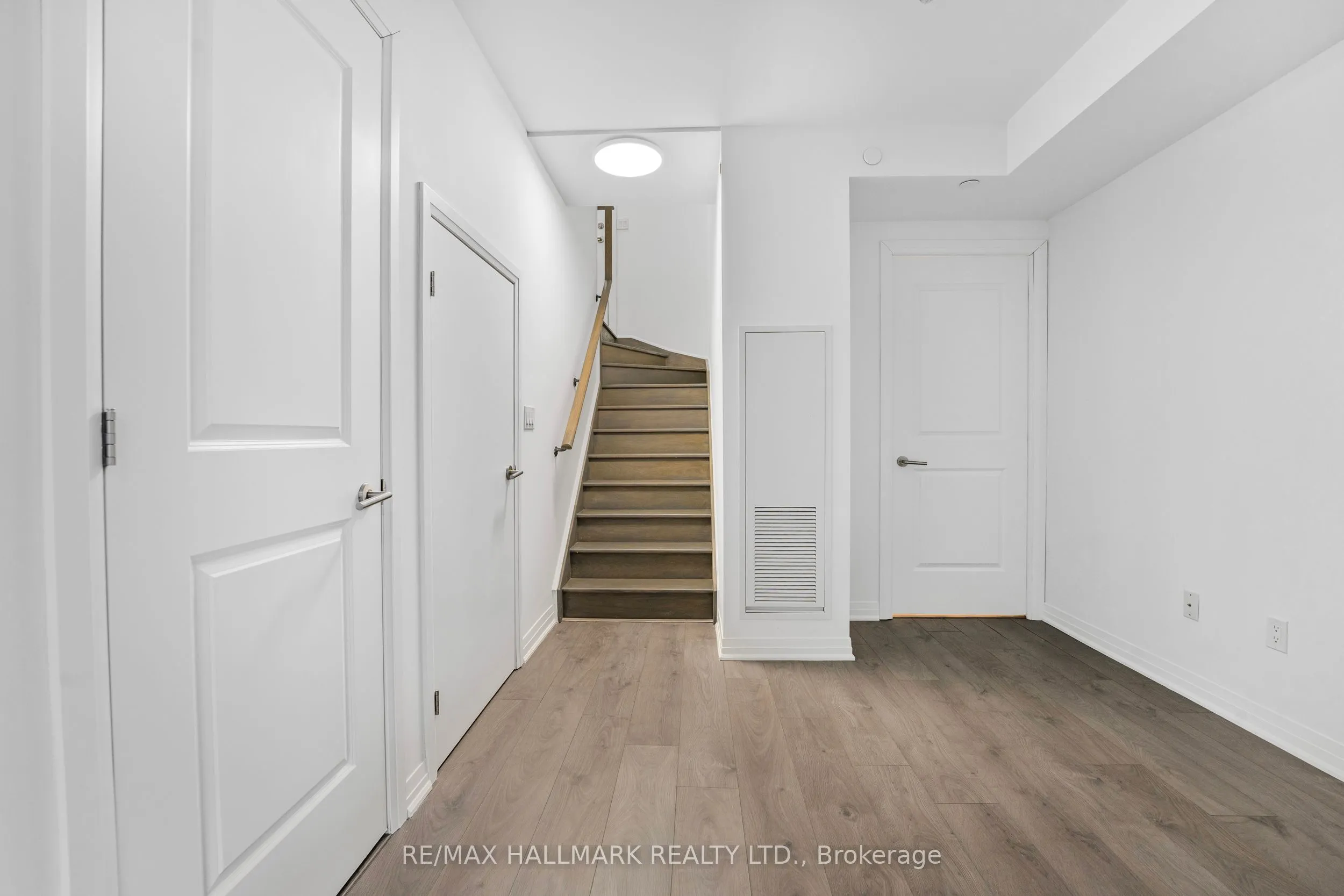 2301 Danforth Avenue, #TH 103