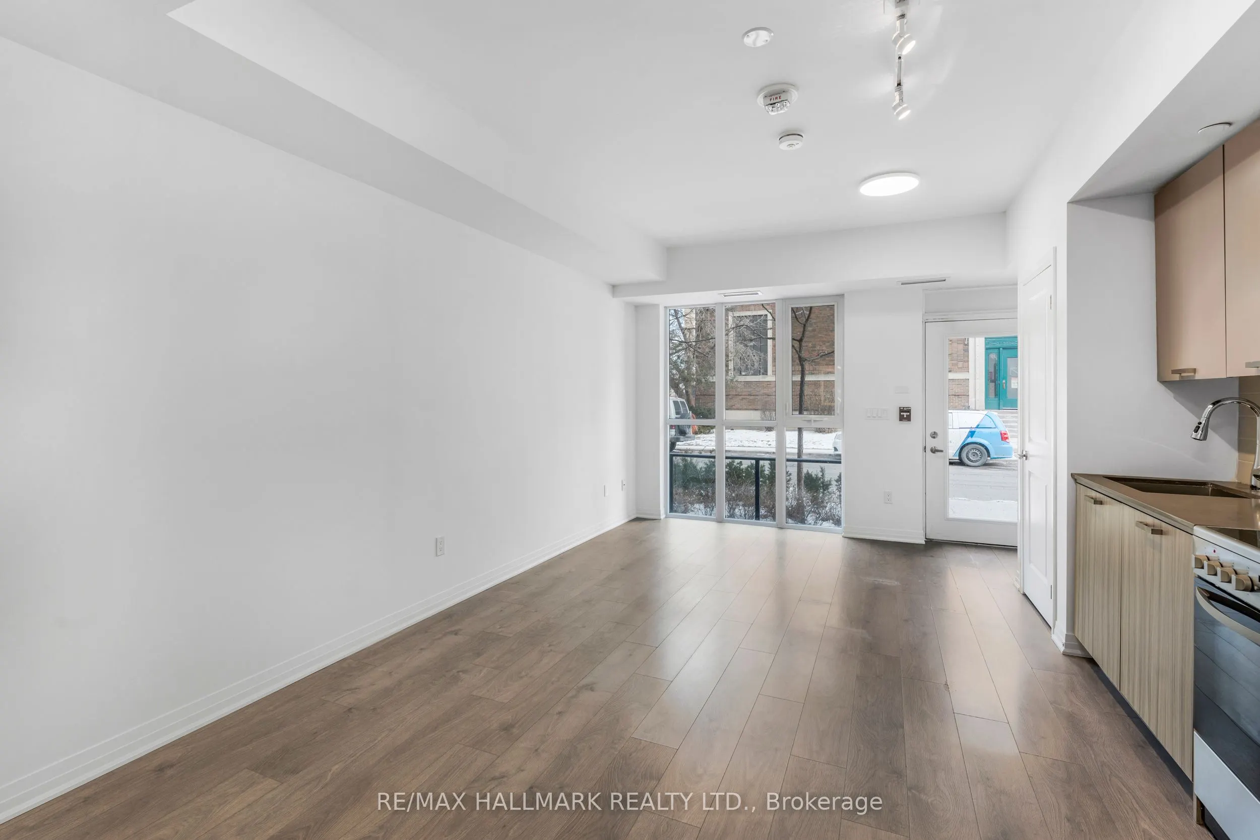 2301 Danforth Avenue, #TH 103