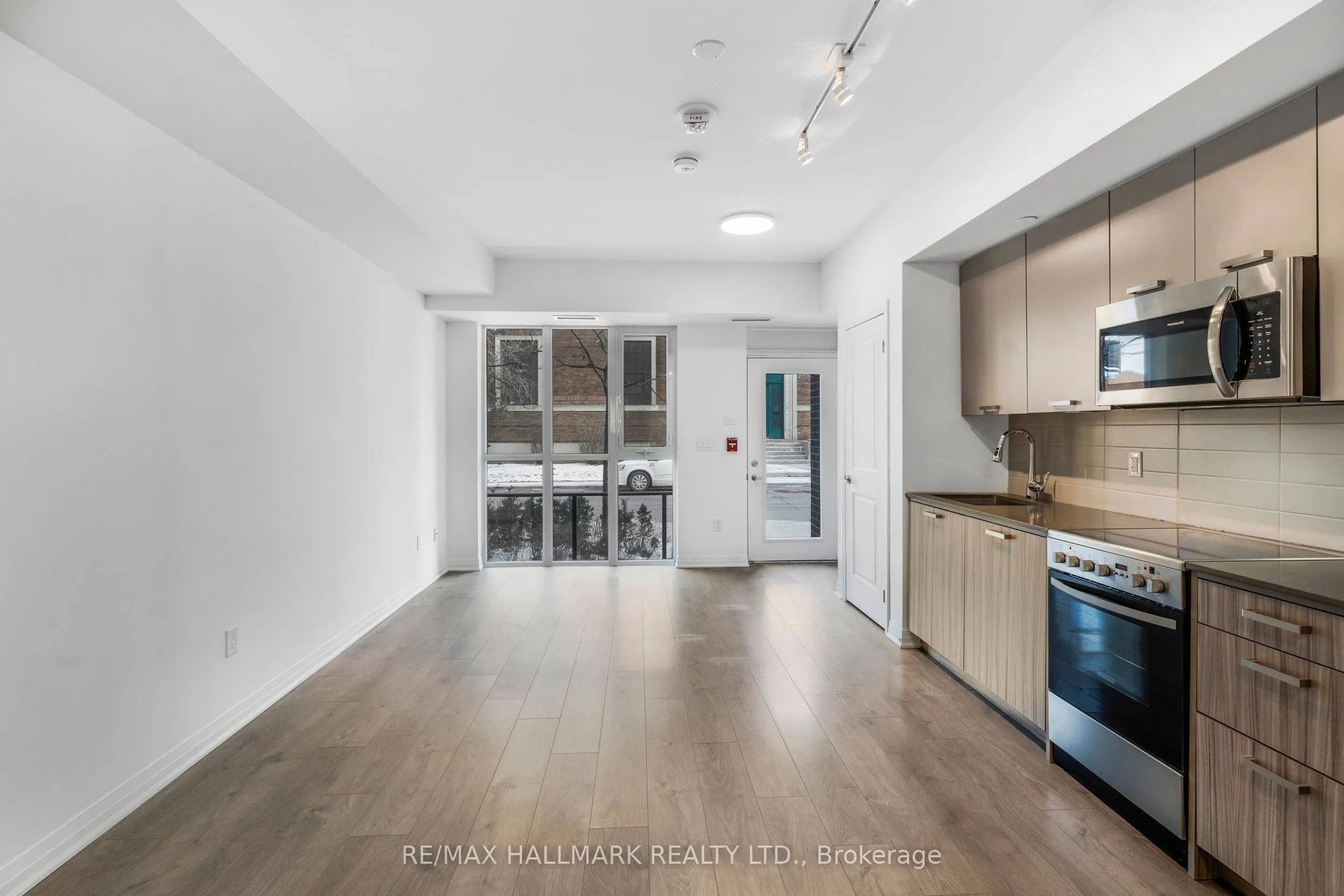 2301 Danforth Avenue, #TH 103