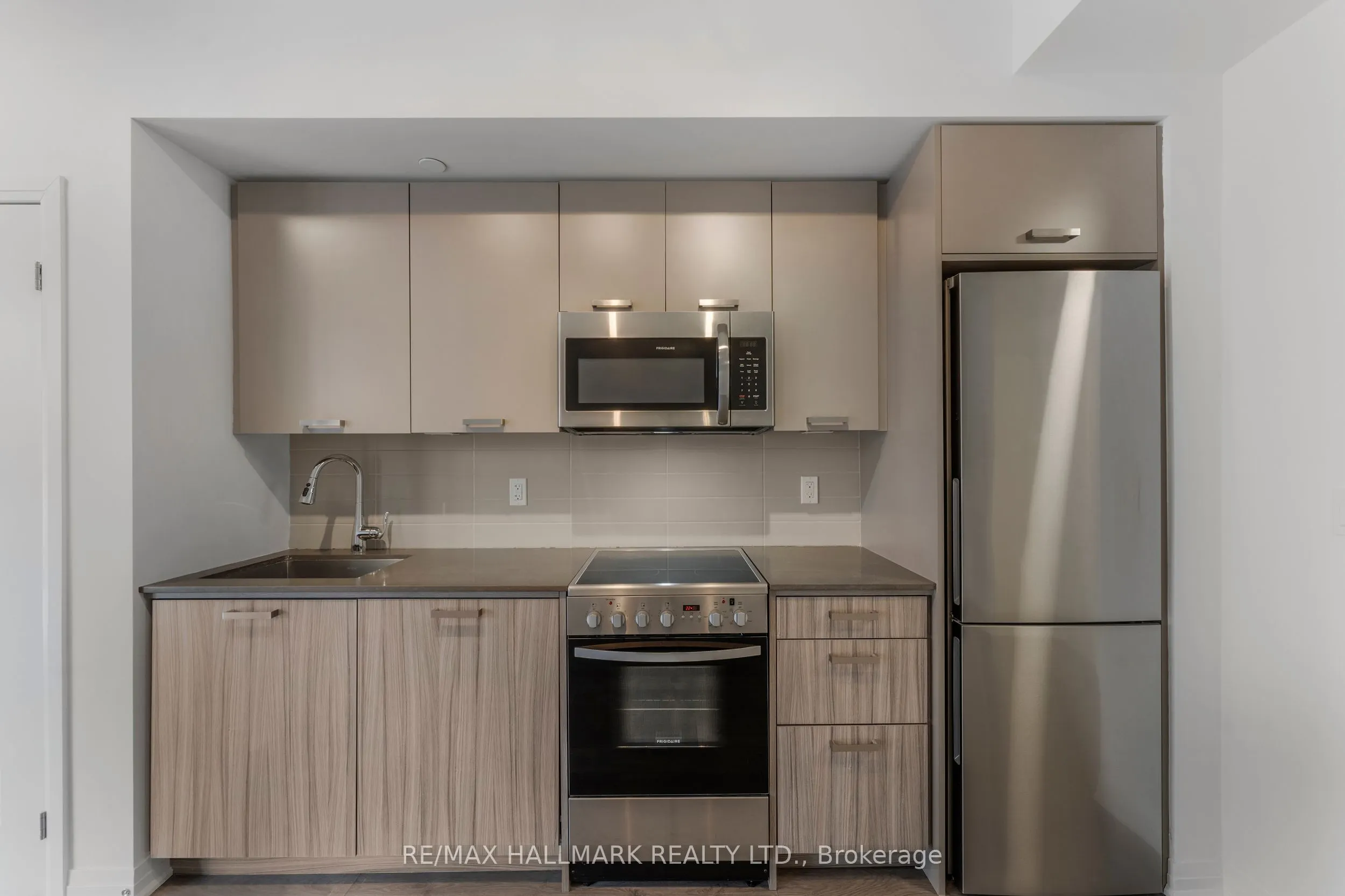 2301 Danforth Avenue, #TH 103