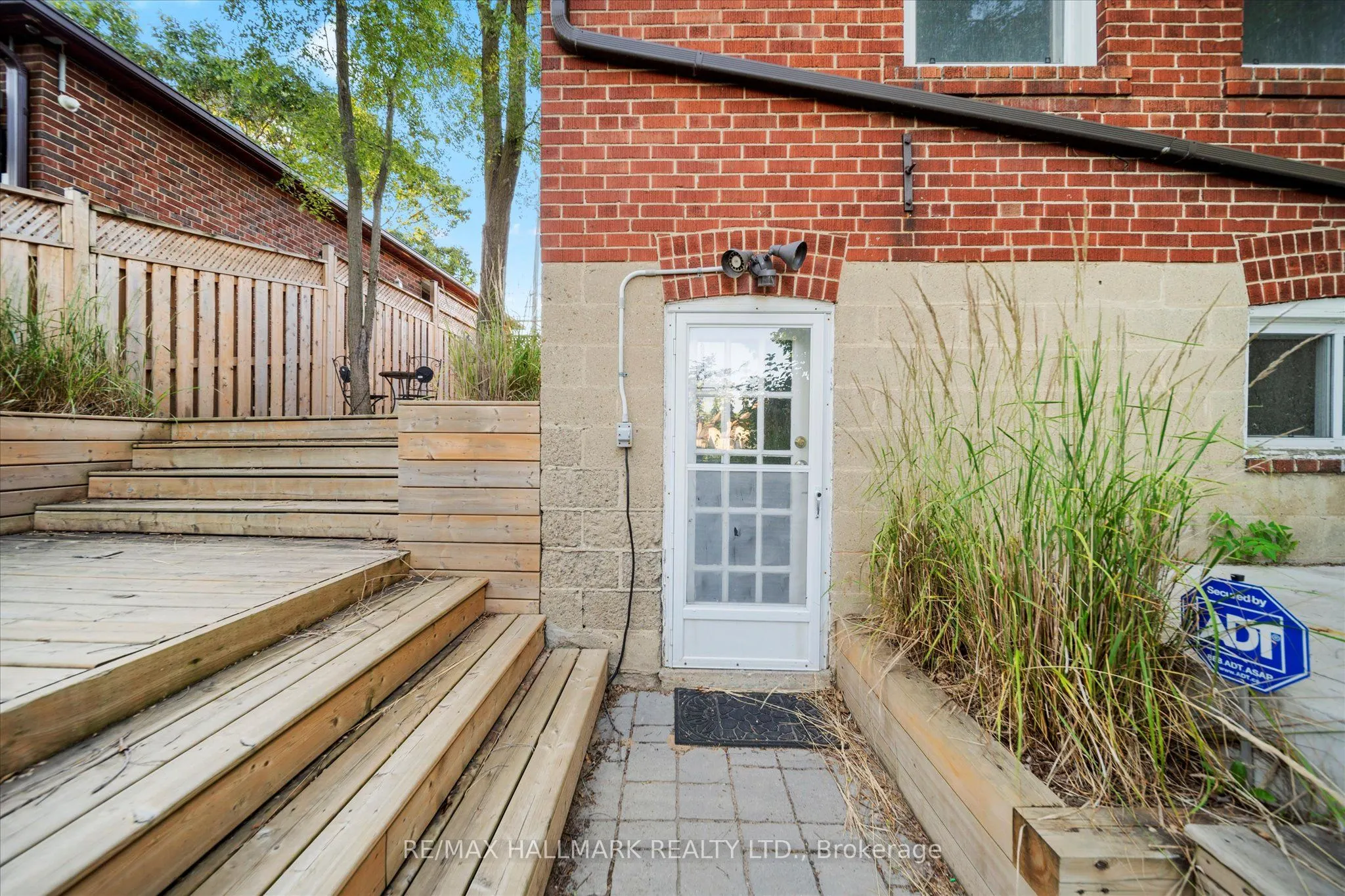 1231 Kingston Road