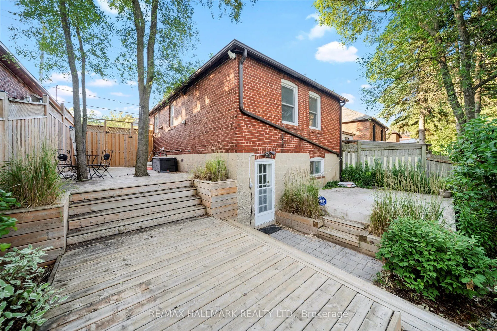 1231 Kingston Road