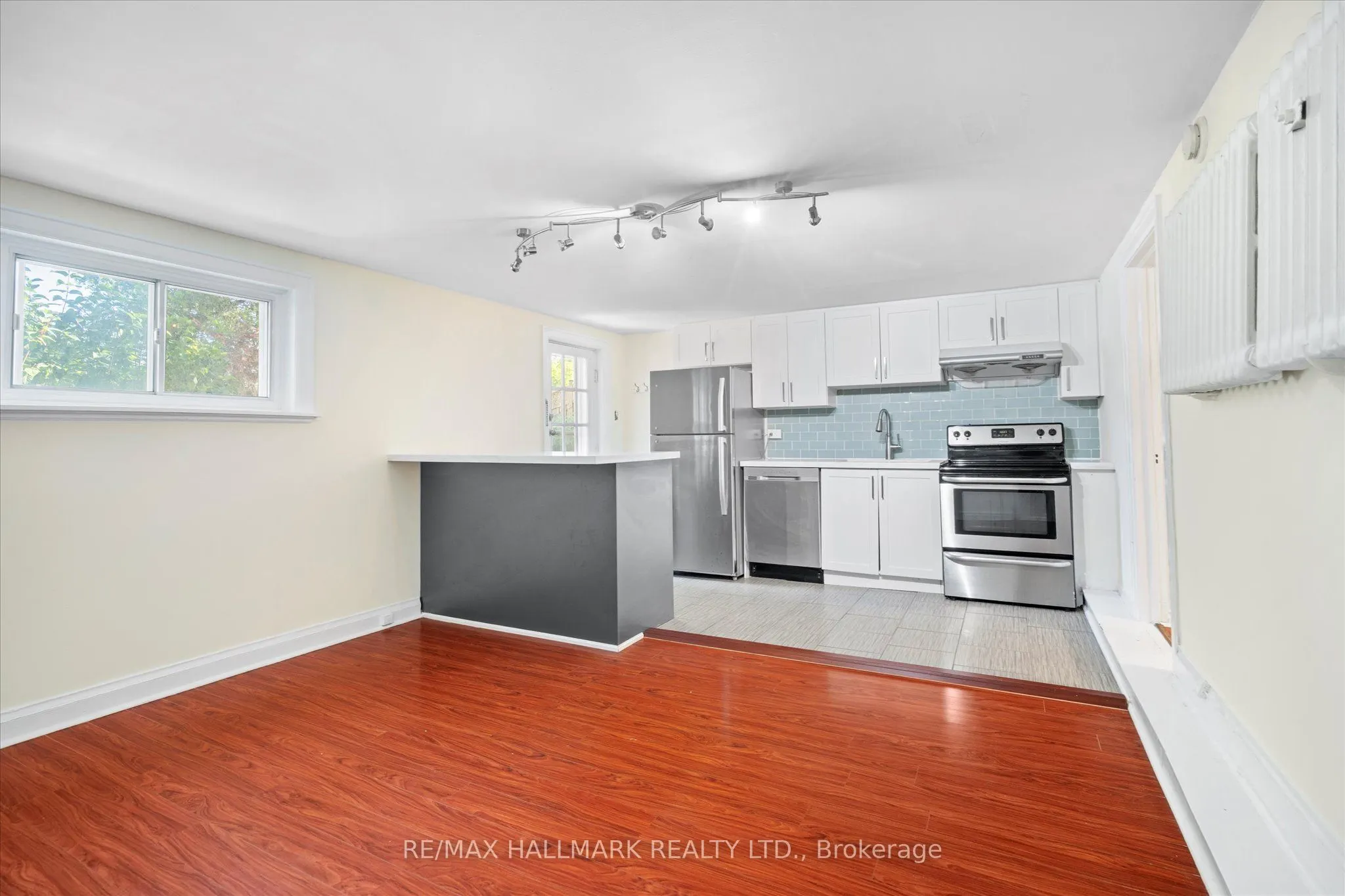 1231 Kingston Road
