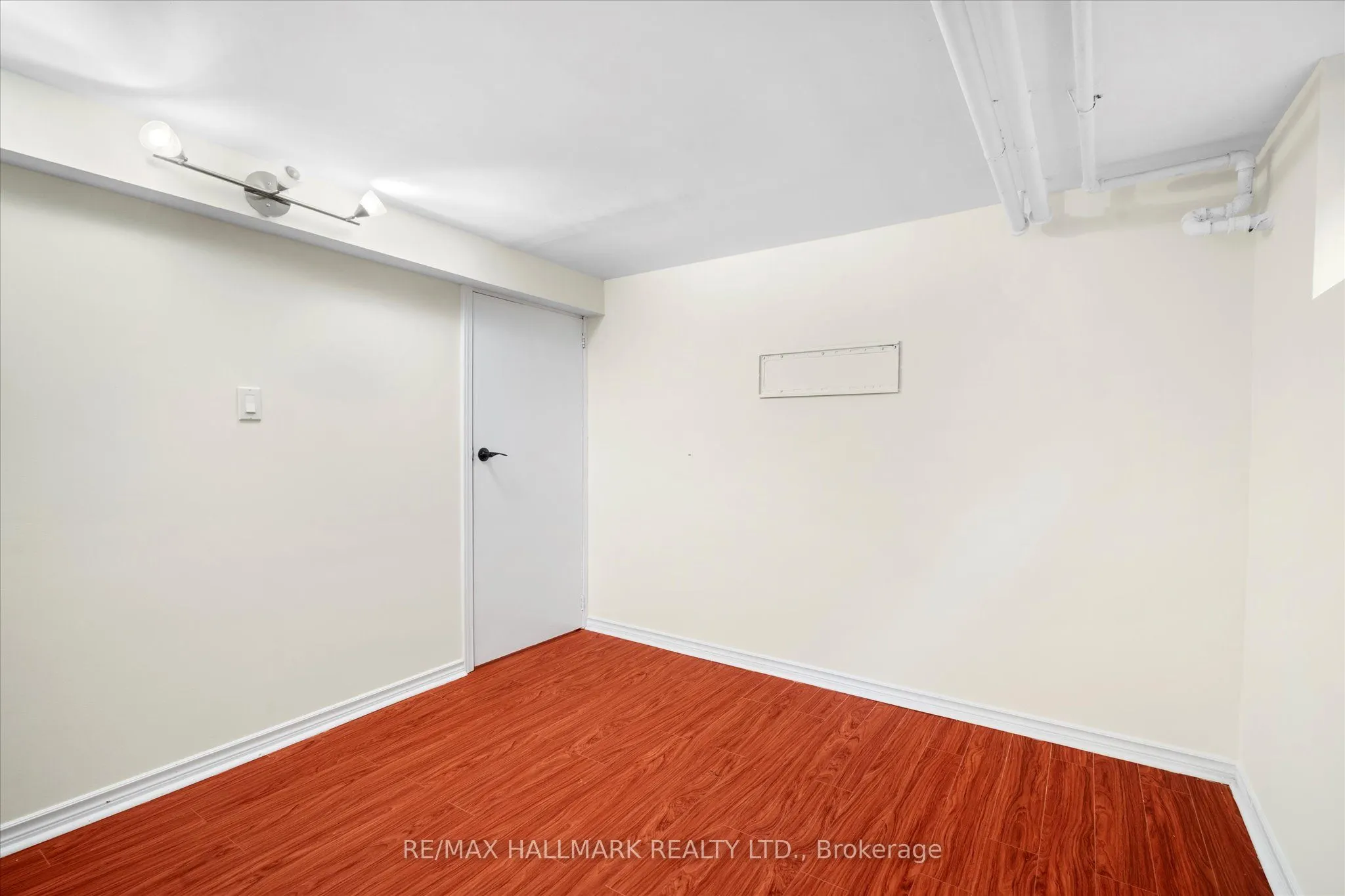 1231 Kingston Road