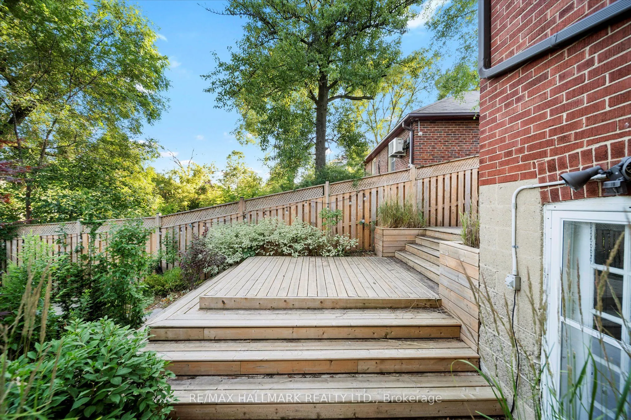 1231 Kingston Road