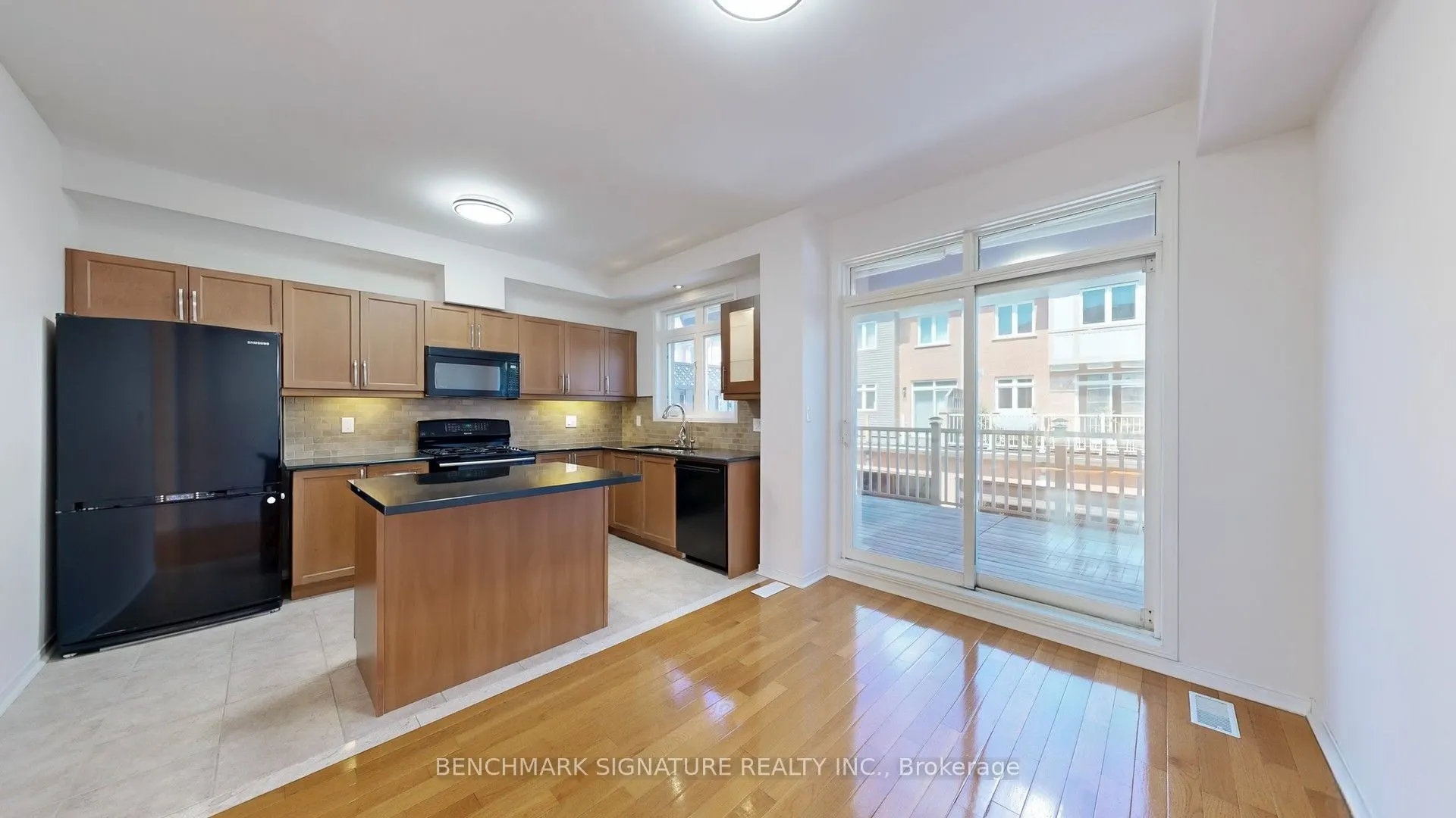 73 Stagecoach Circle
