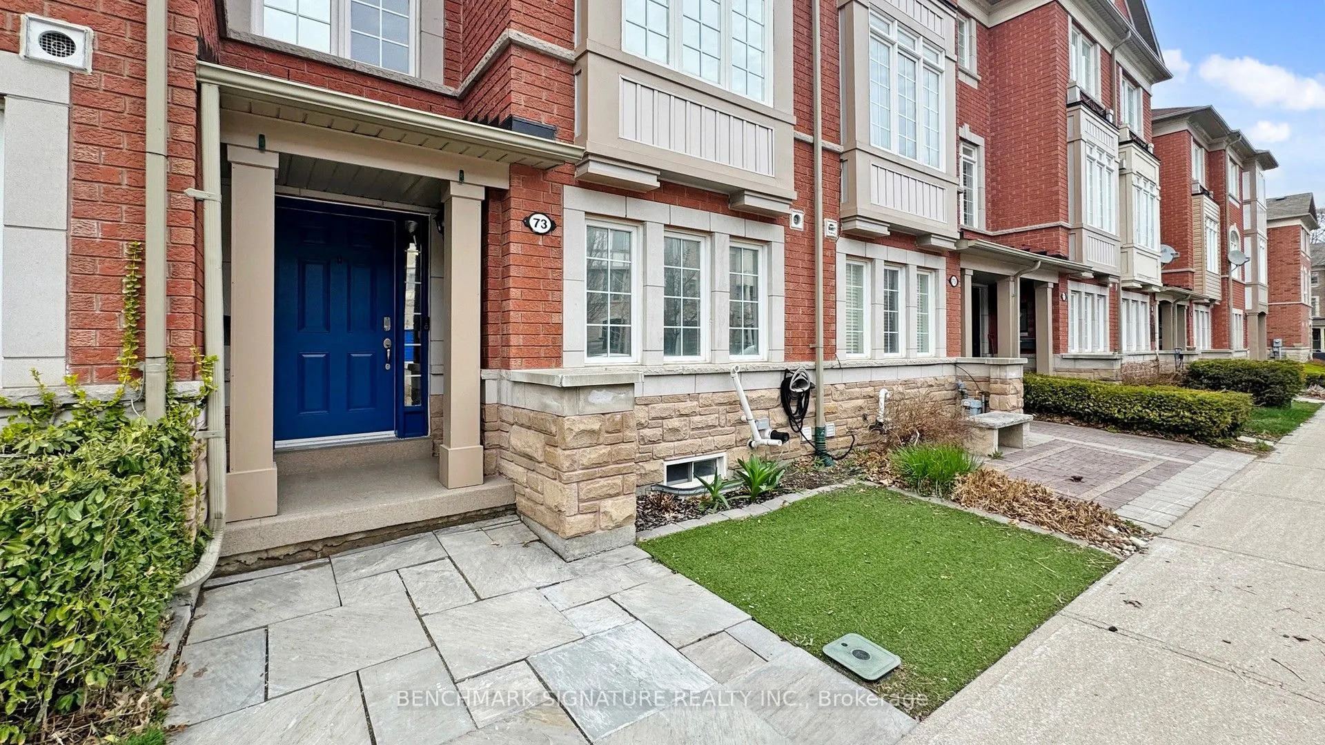 73 Stagecoach Circle