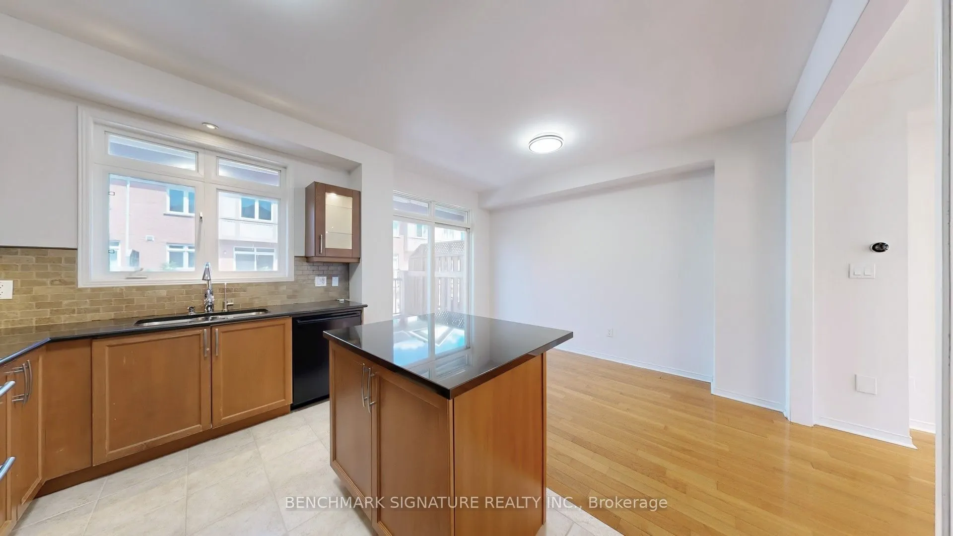 73 Stagecoach Circle