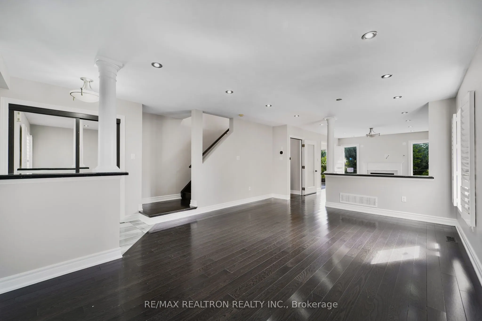 607 Staines Road