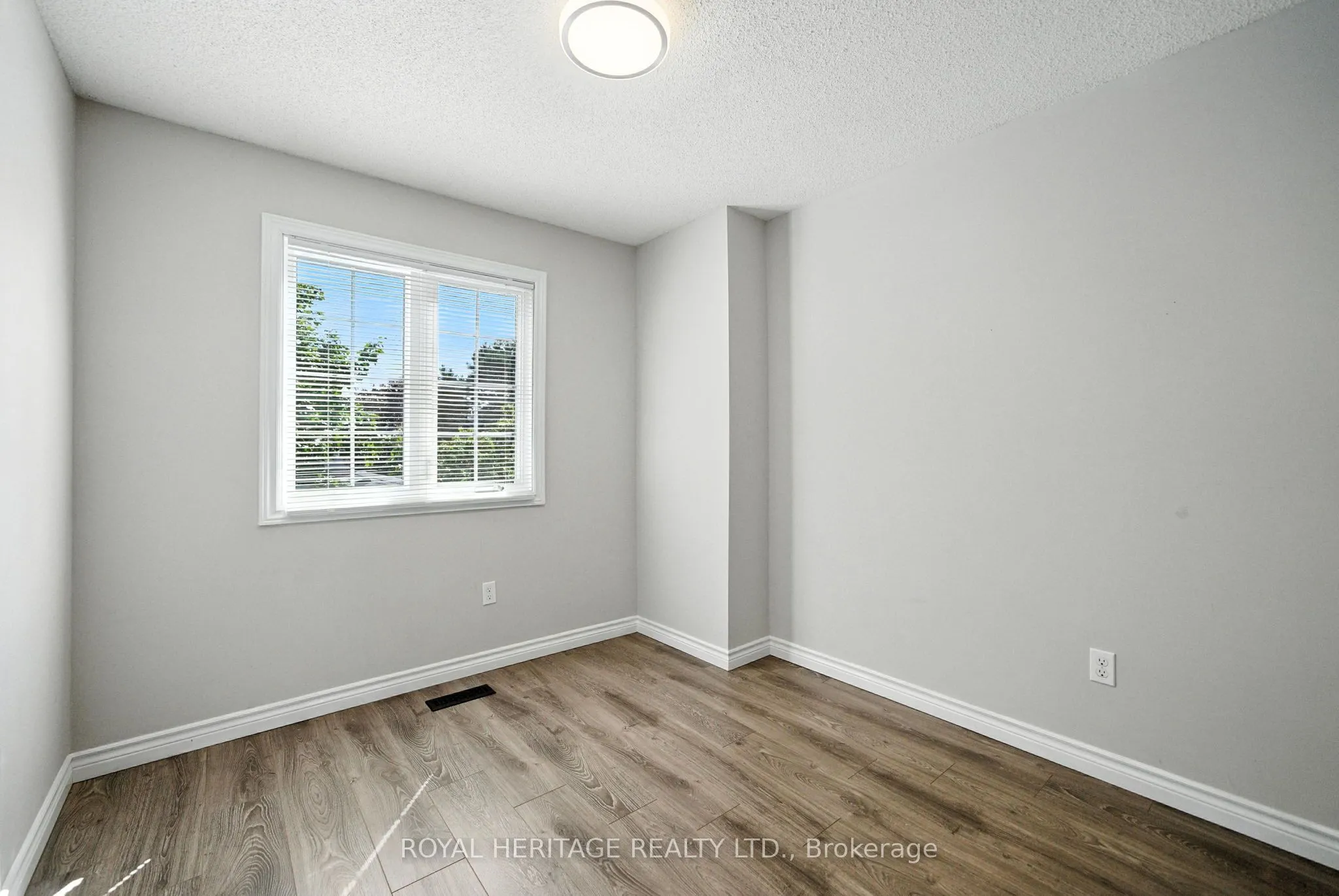 10 Bassett Boulevard, #95