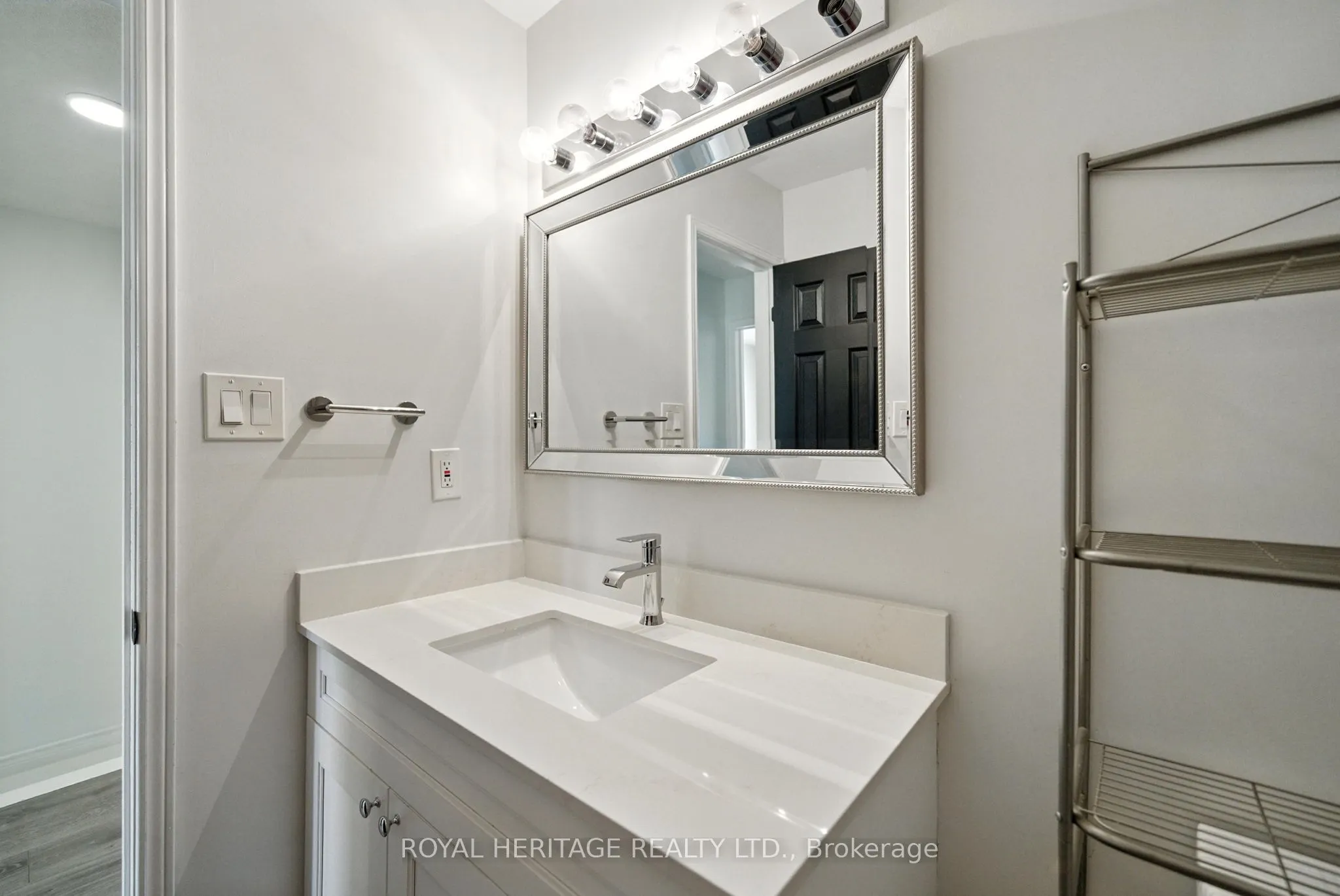 10 Bassett Boulevard, #95