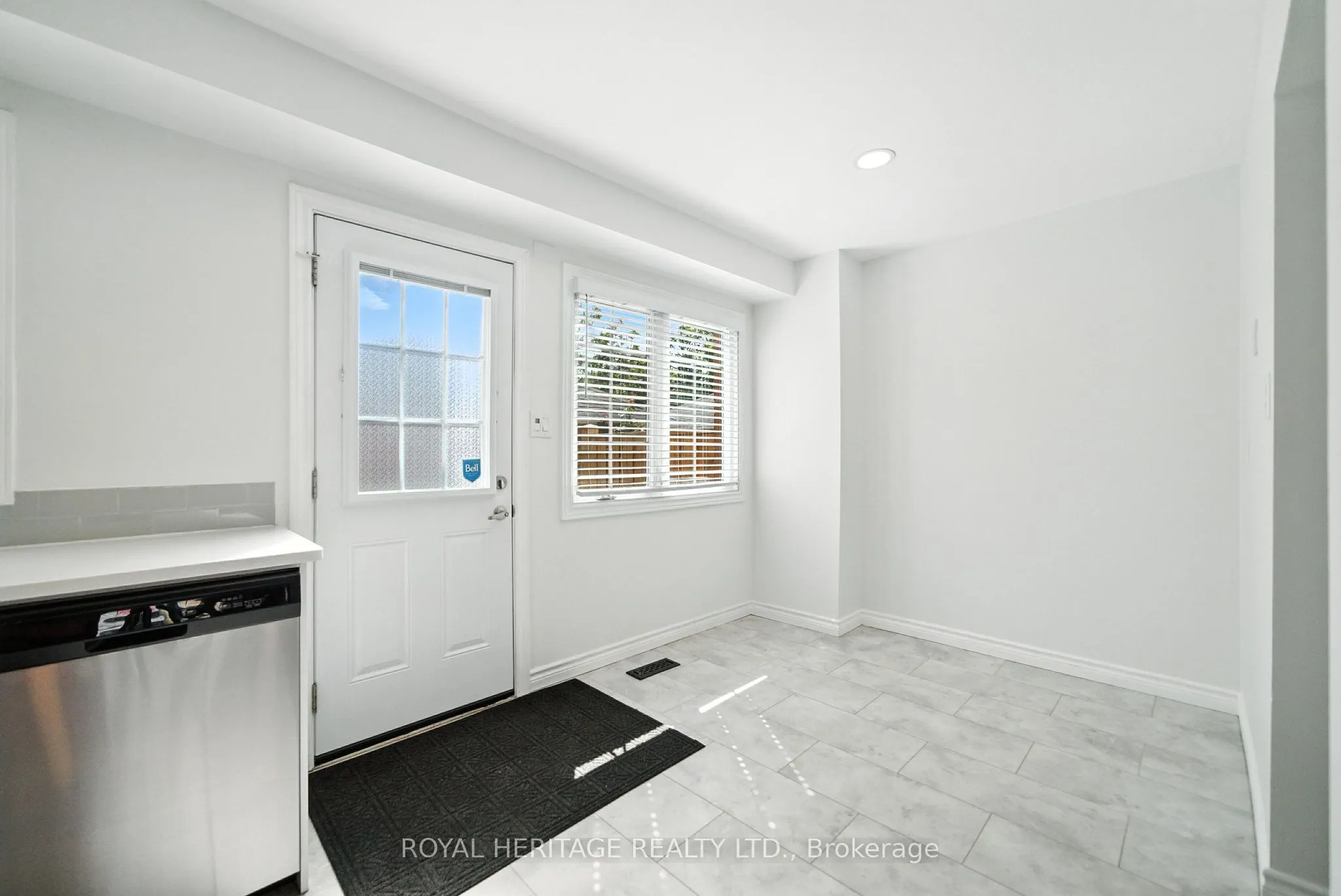 10 Bassett Boulevard, #95