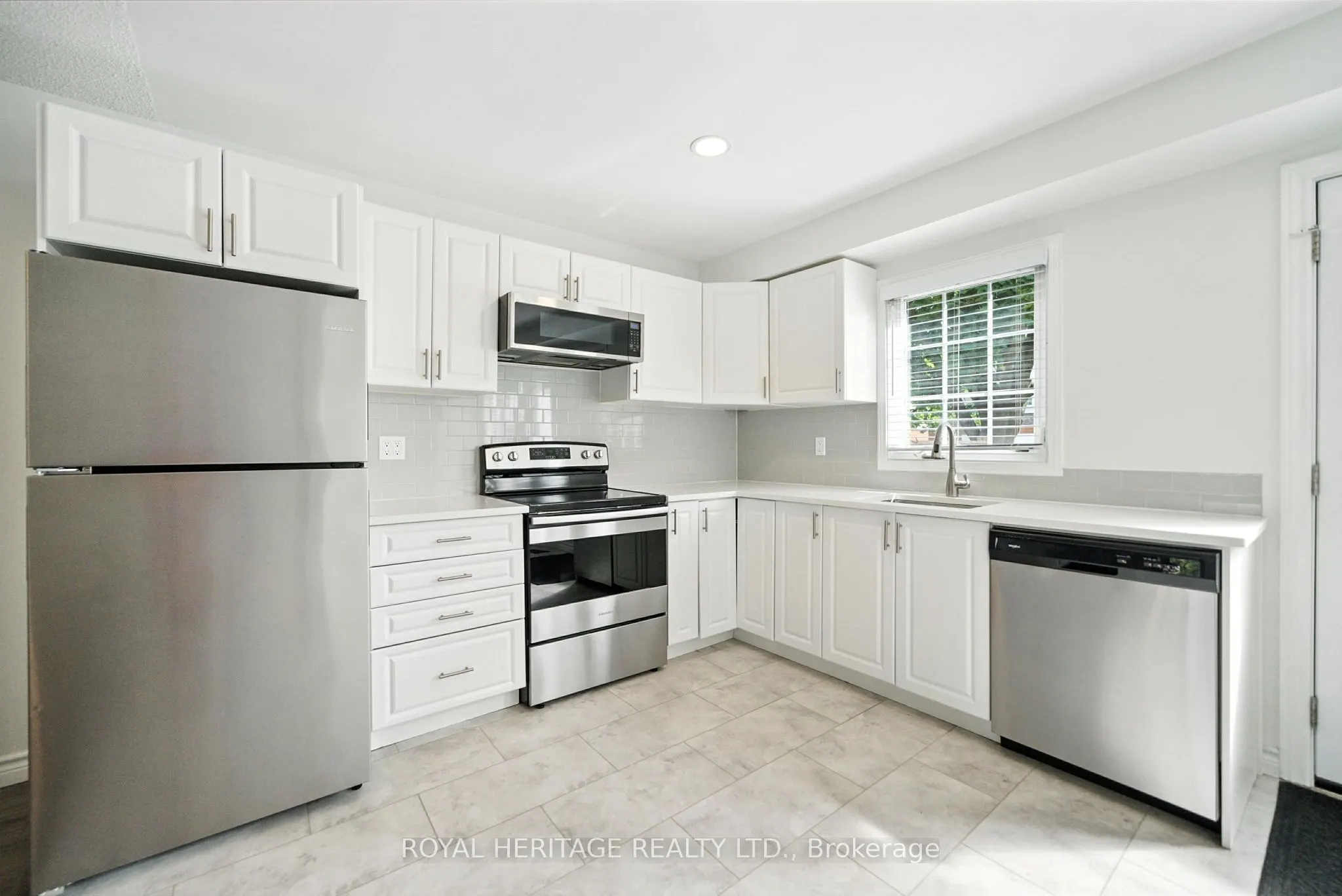 10 Bassett Boulevard, #95