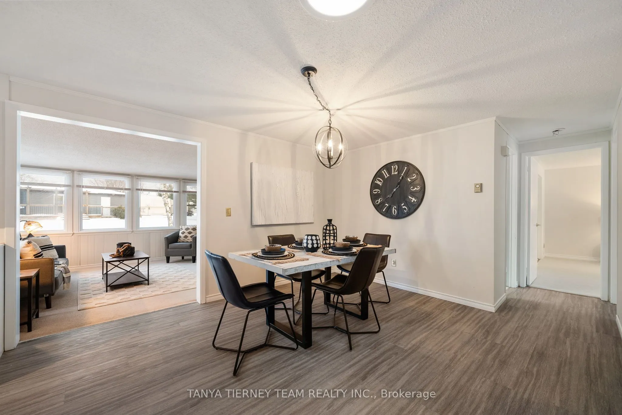 6 The Cove Road