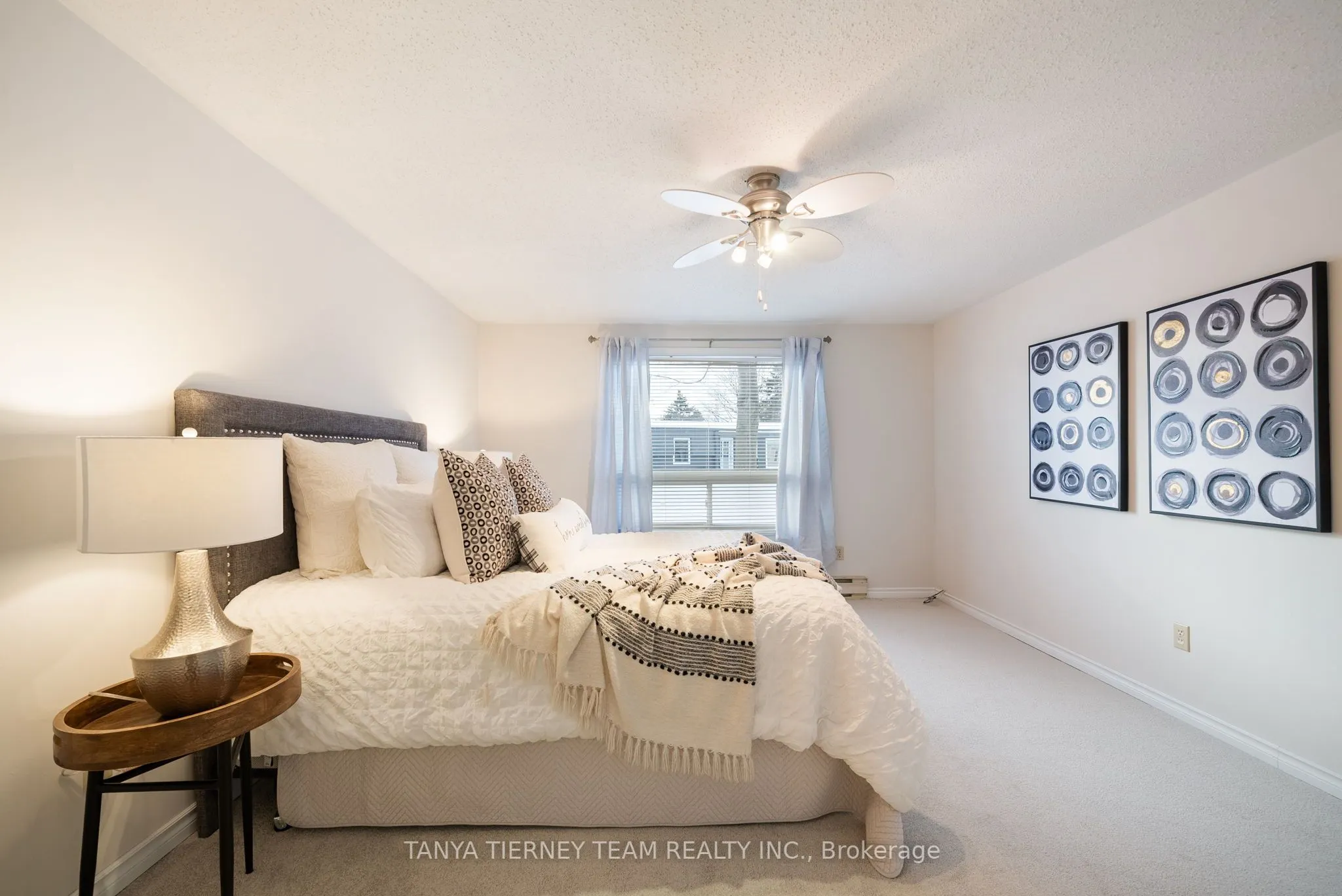 6 The Cove Road