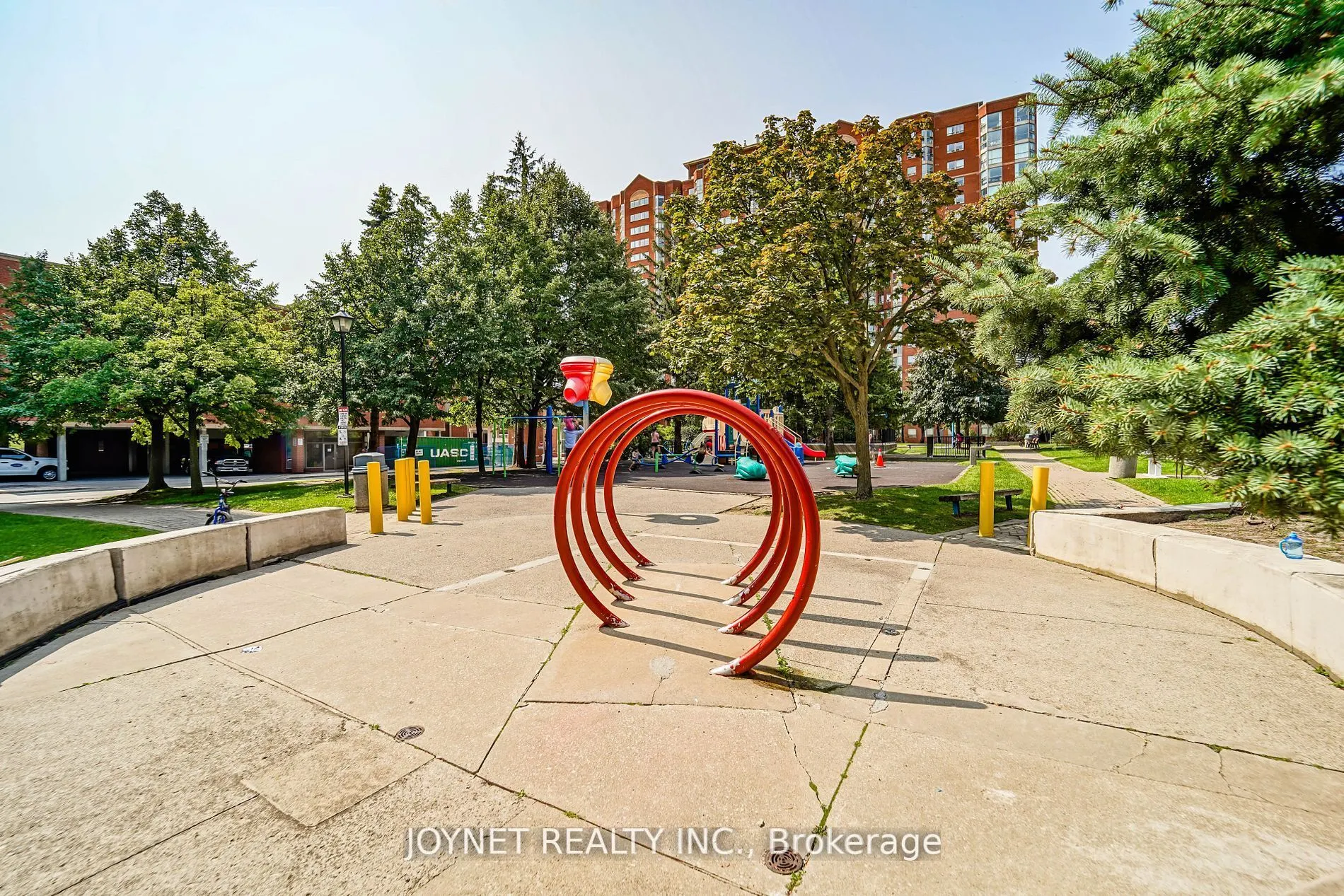 2460 Eglinton Avenue E #917