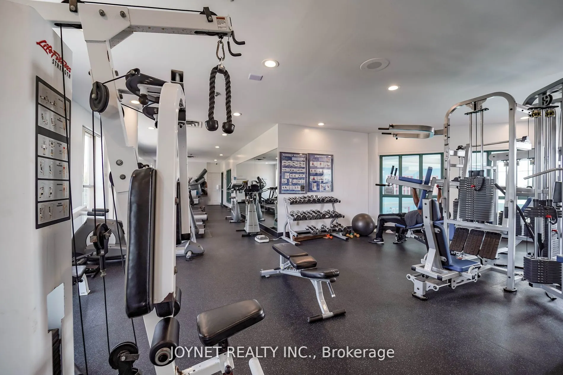 2460 Eglinton Avenue E #917