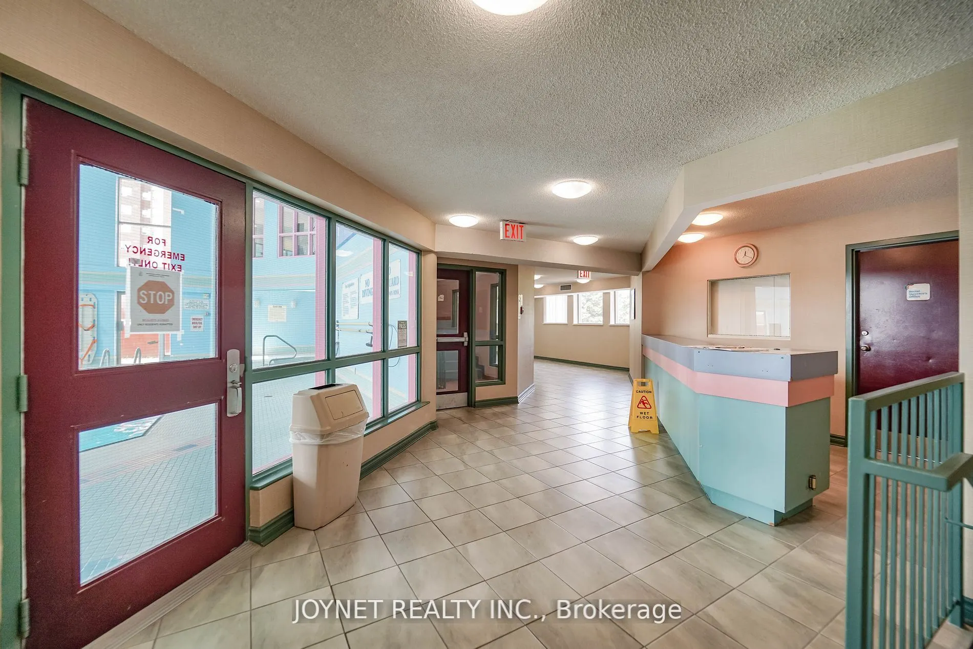 2460 Eglinton Avenue E #917