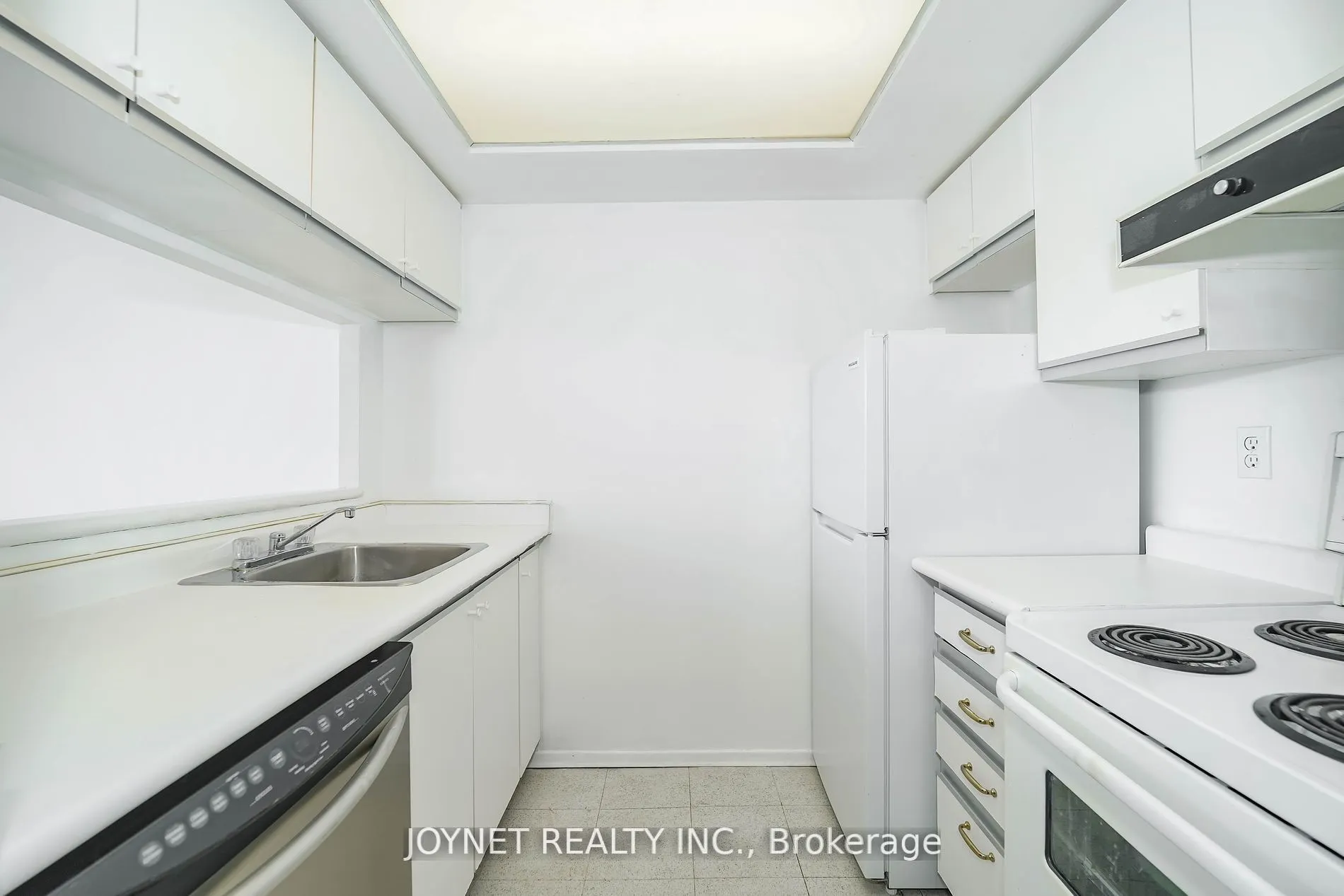 2460 Eglinton Avenue E #917