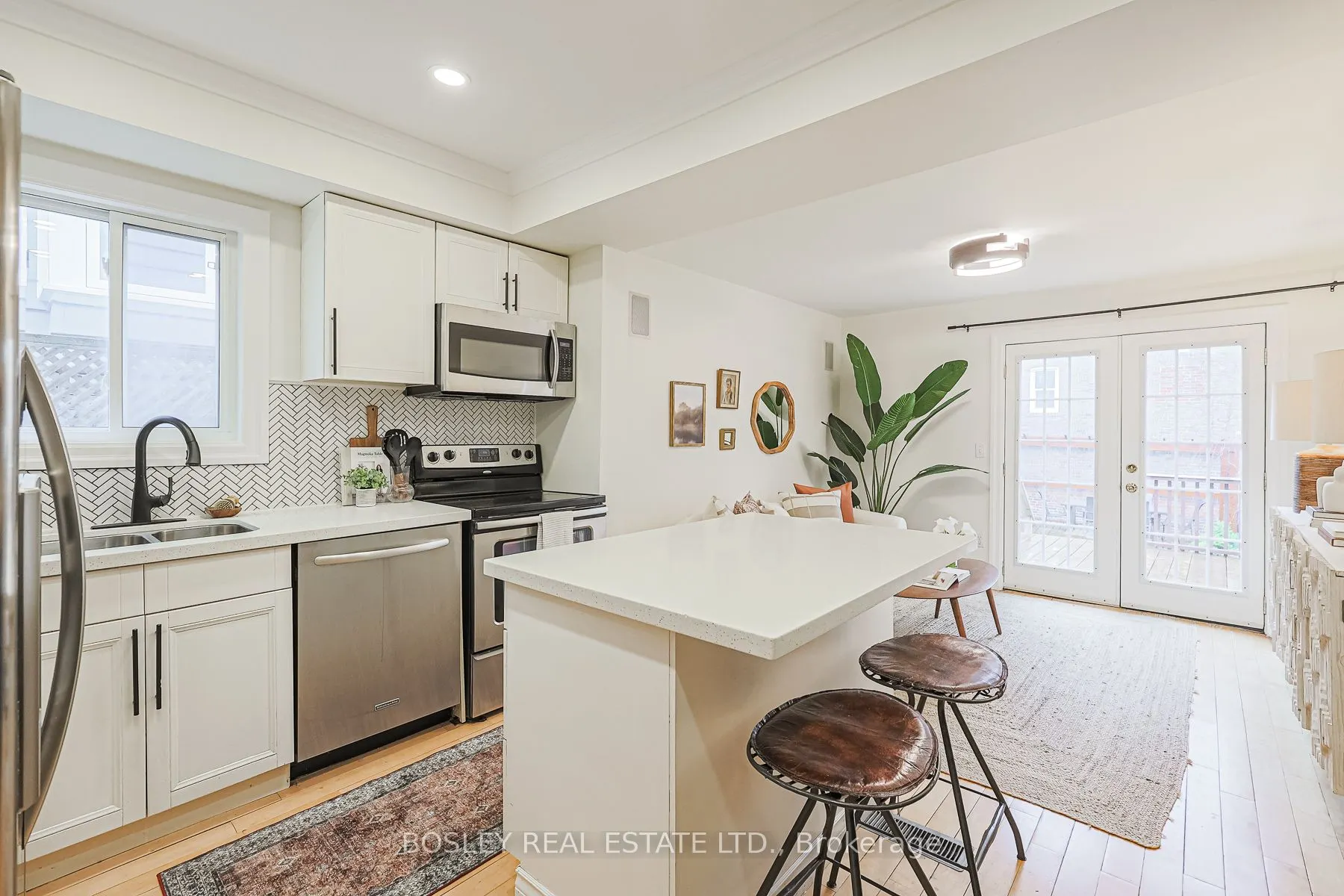 245 Kenilworth Avenue