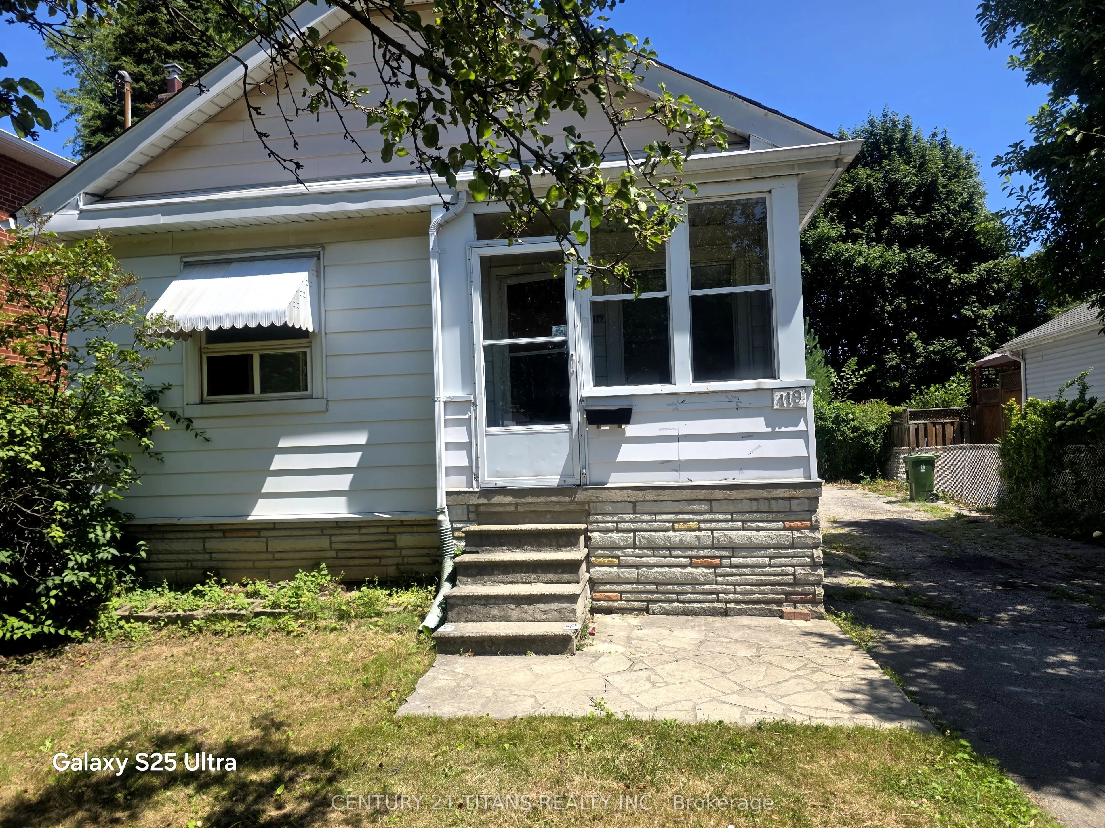 119 Heale Avenue